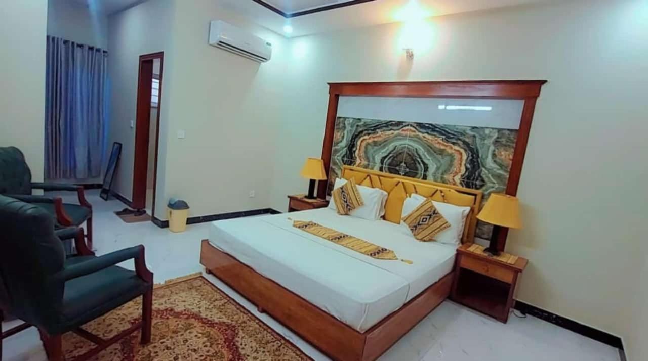 Dream Dan view 5