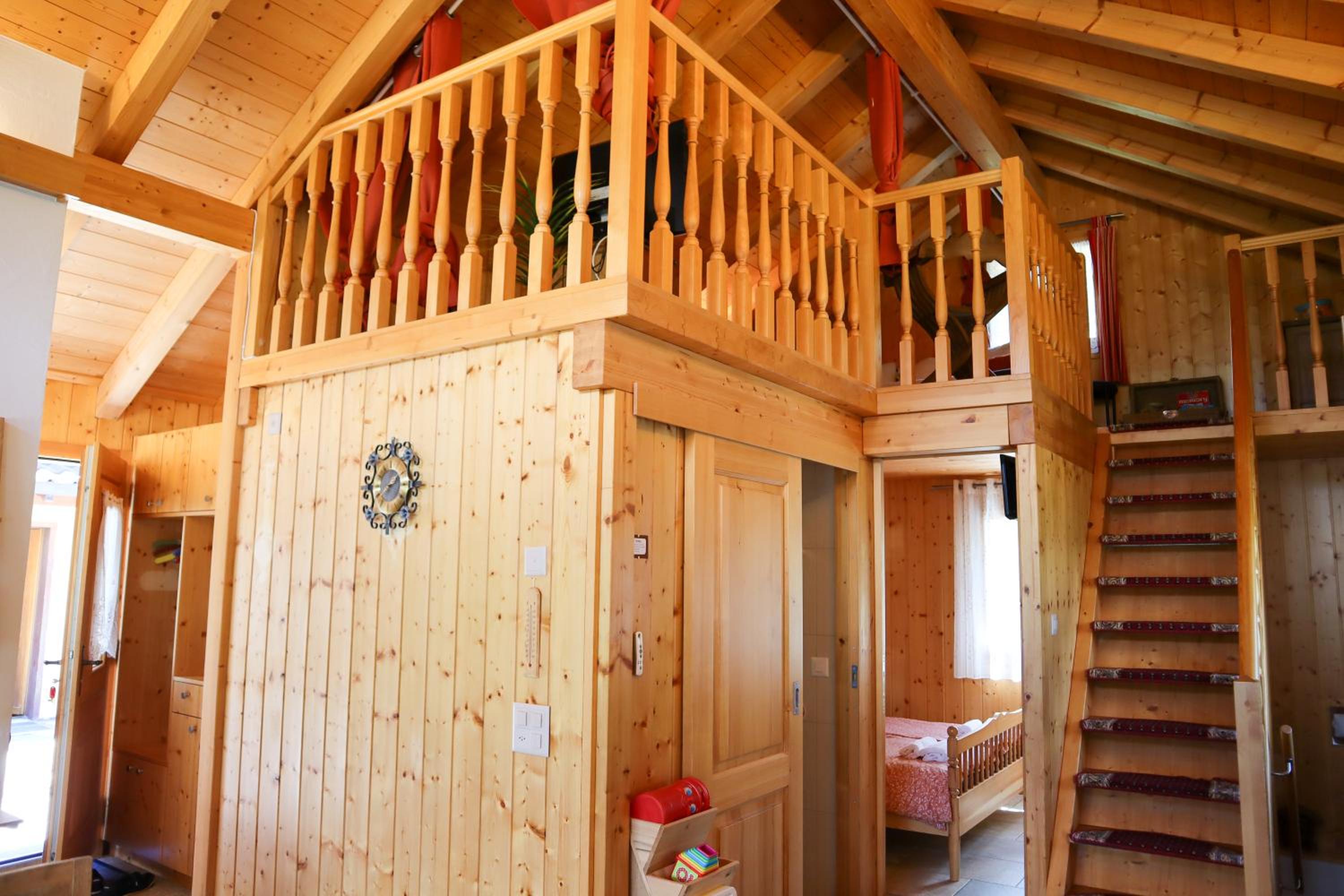 Charmante maisonnette avec vue sur les montagnes