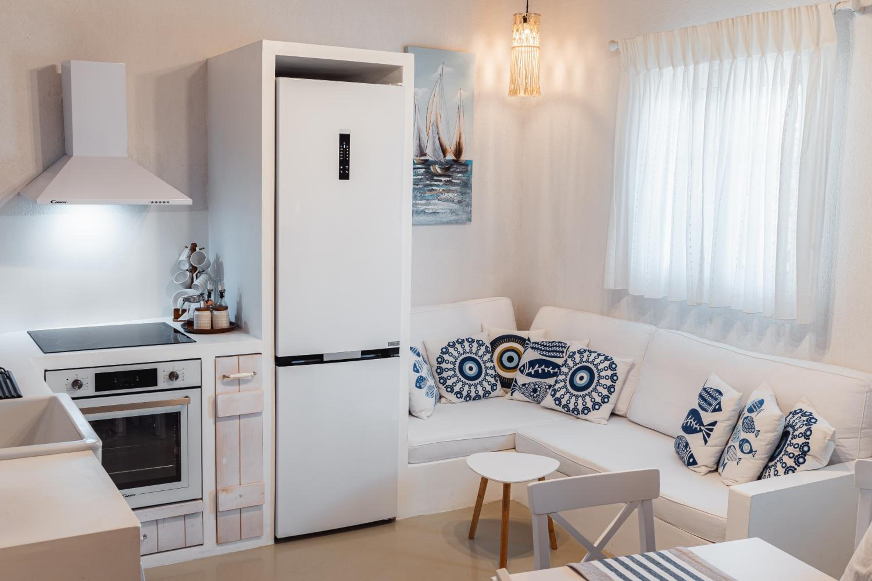 Cycladic home Aretinni view 4