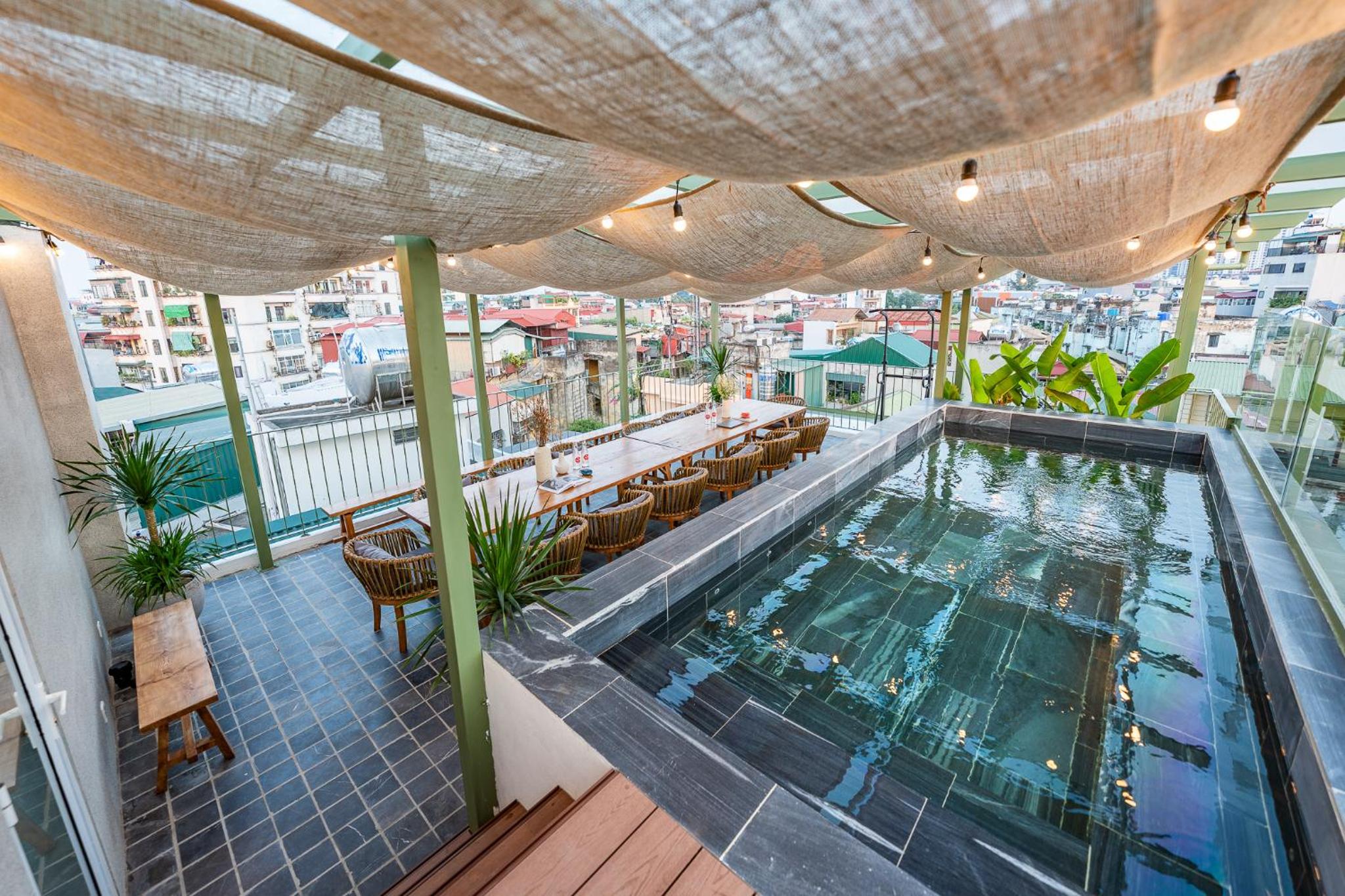 DAISY City View with POOL & GYM