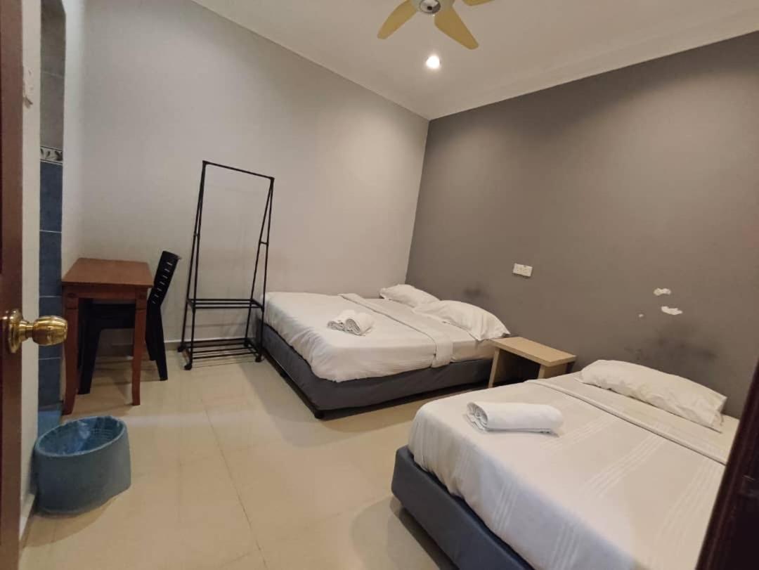 1 Jalan Jaya 7, walking distance to HUKM