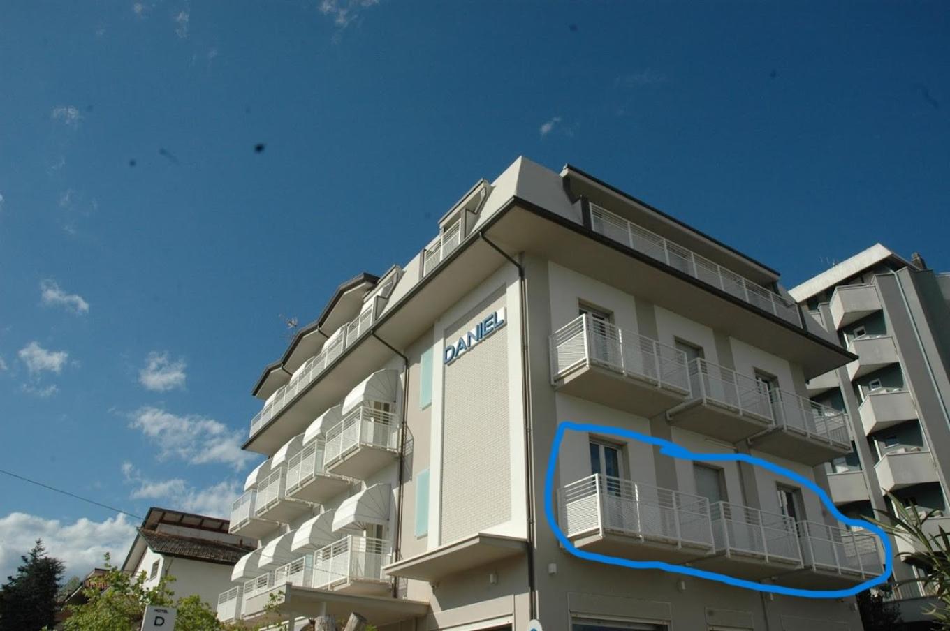Daniel Apartments