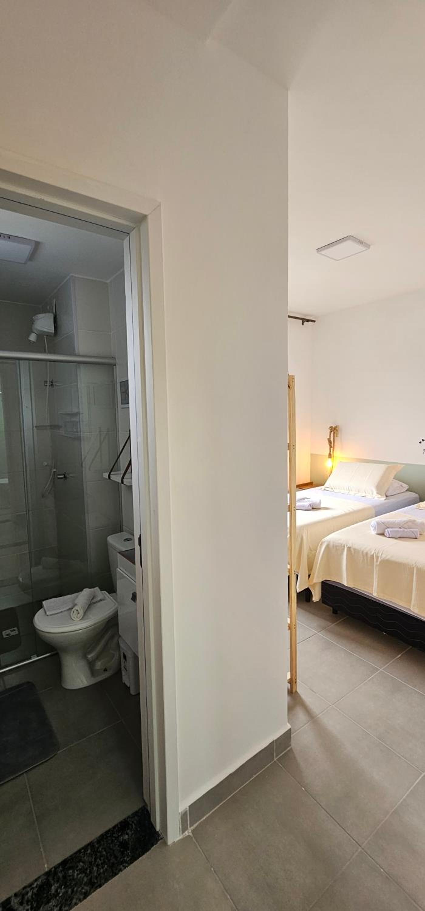 Apto em condominio com piscina