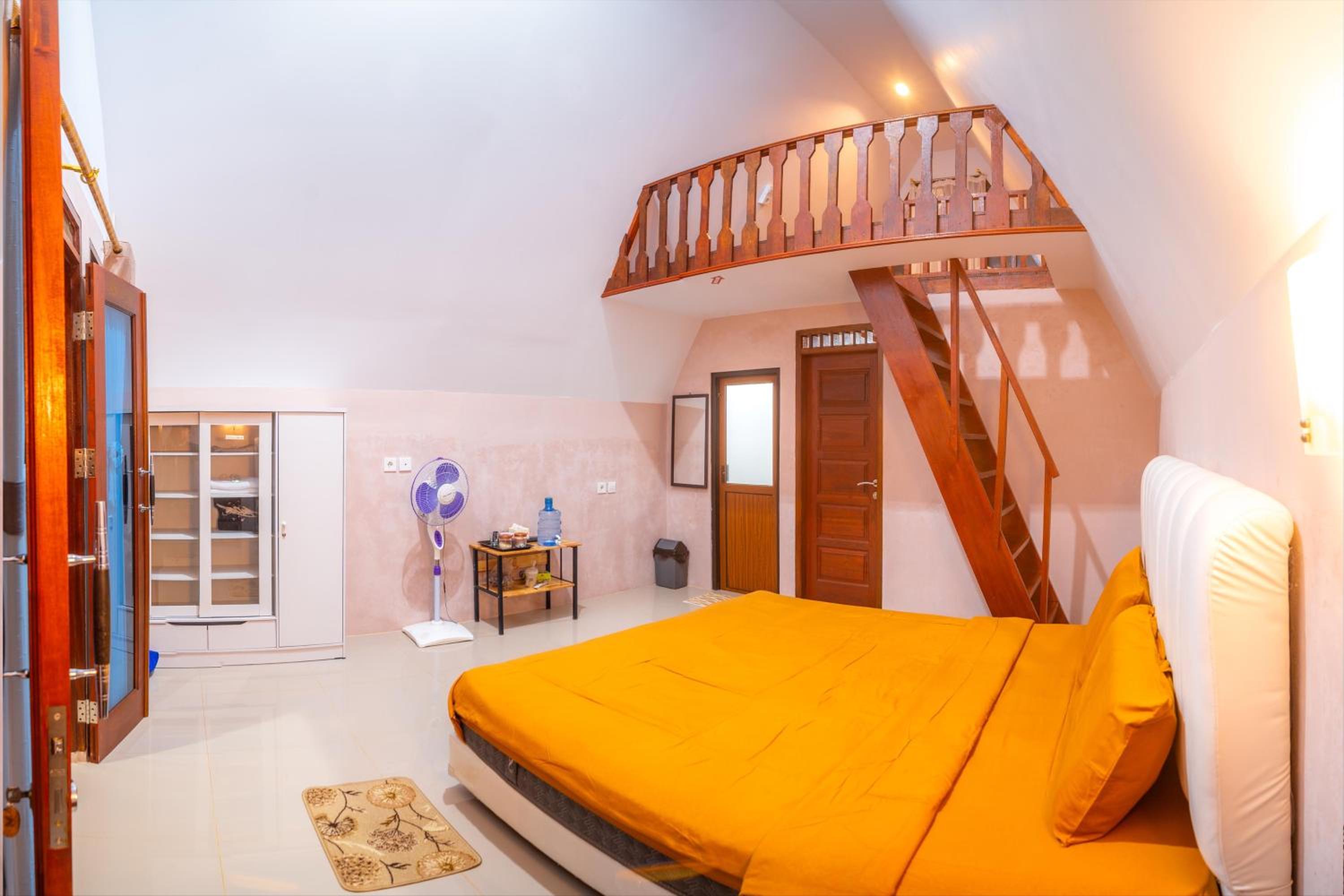 Livio Homestay