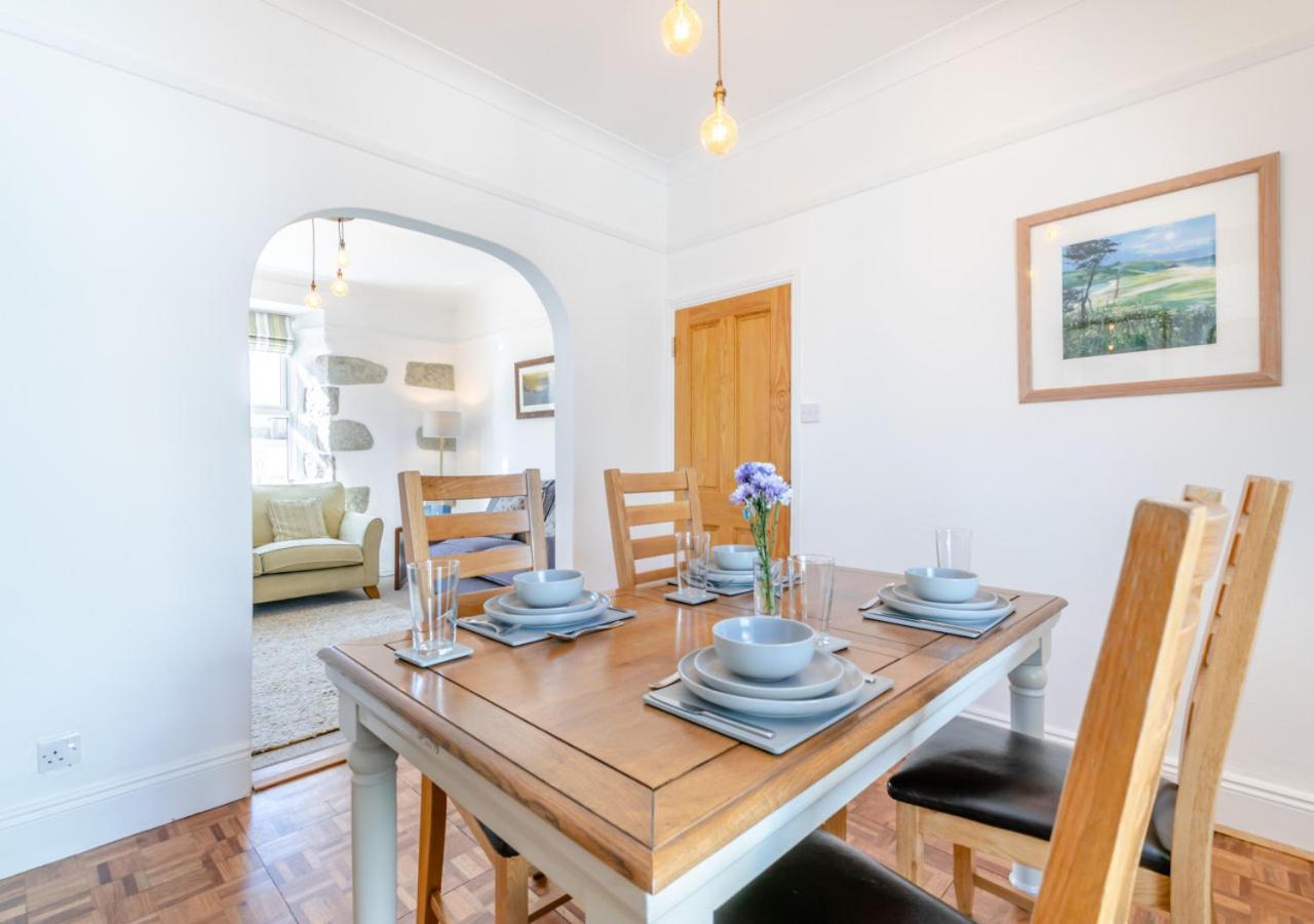 2 Bed in Porthleven oc-suffol