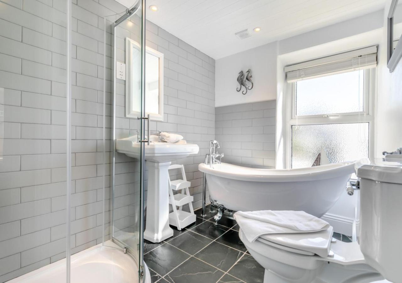 2 Bed in Porthleven oc-suffol