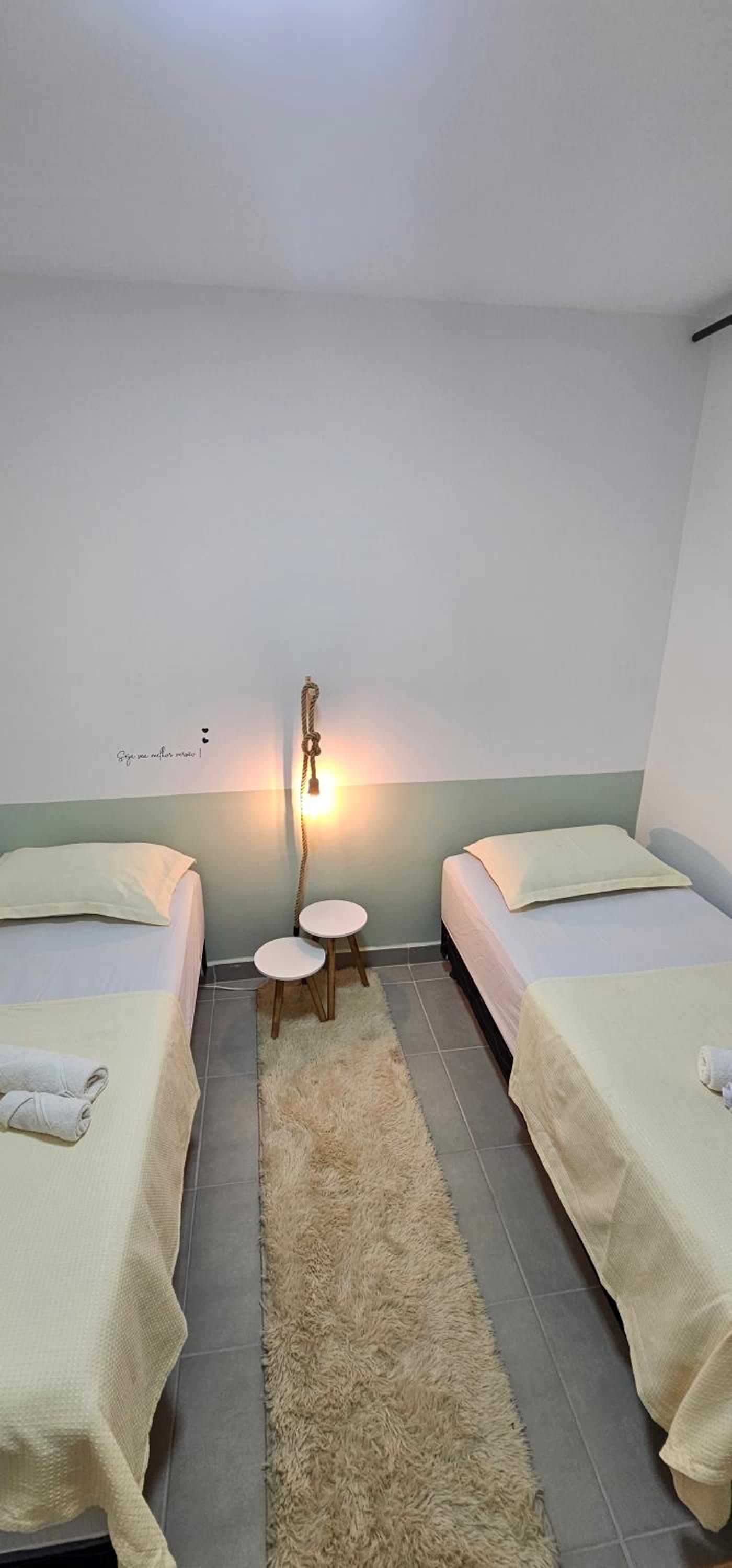 Apto em condominio com piscina