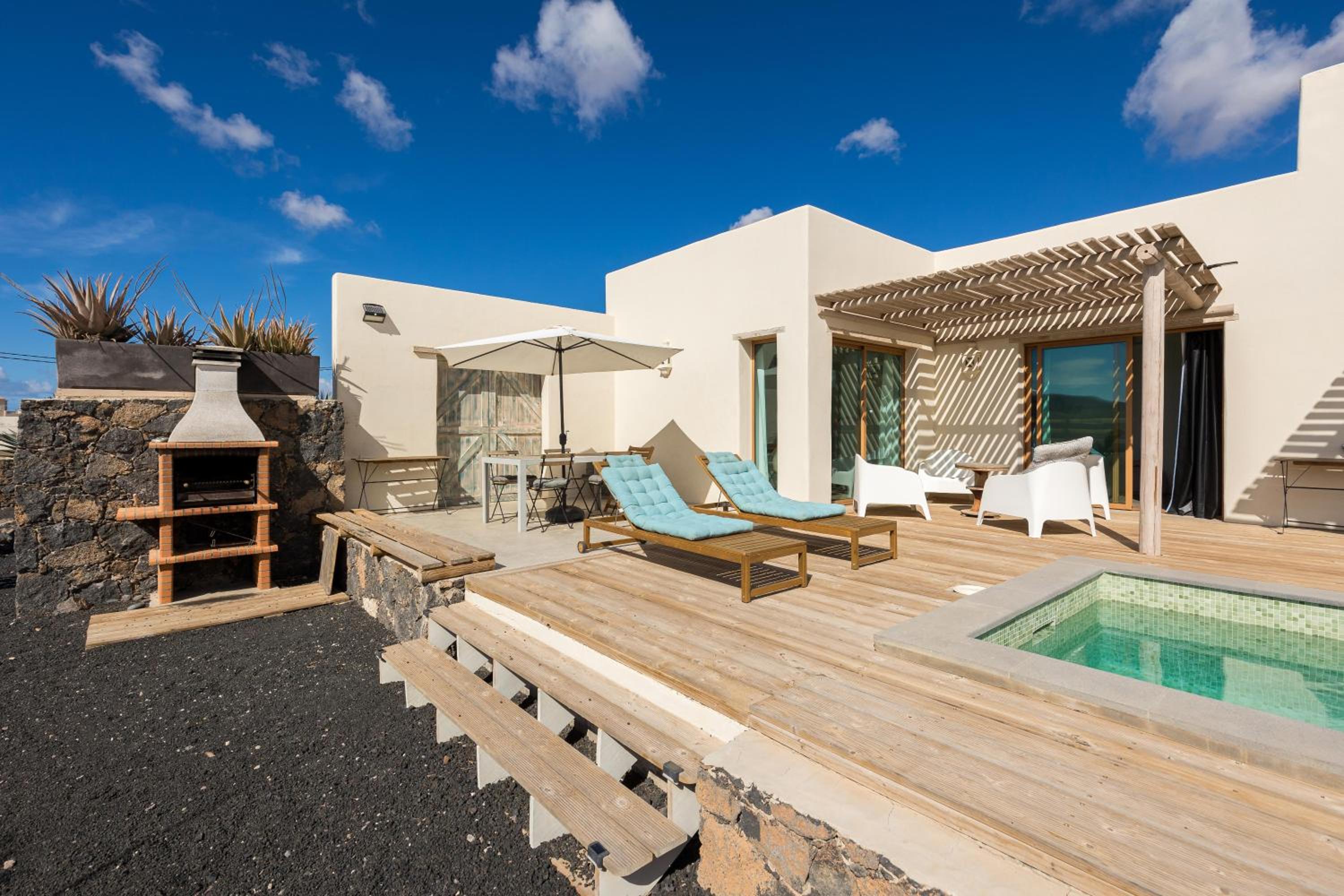 Photo 34