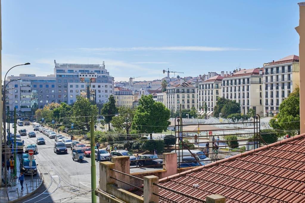 Baixa and Alfama at your Doorstep, Terrace AirCon view 2