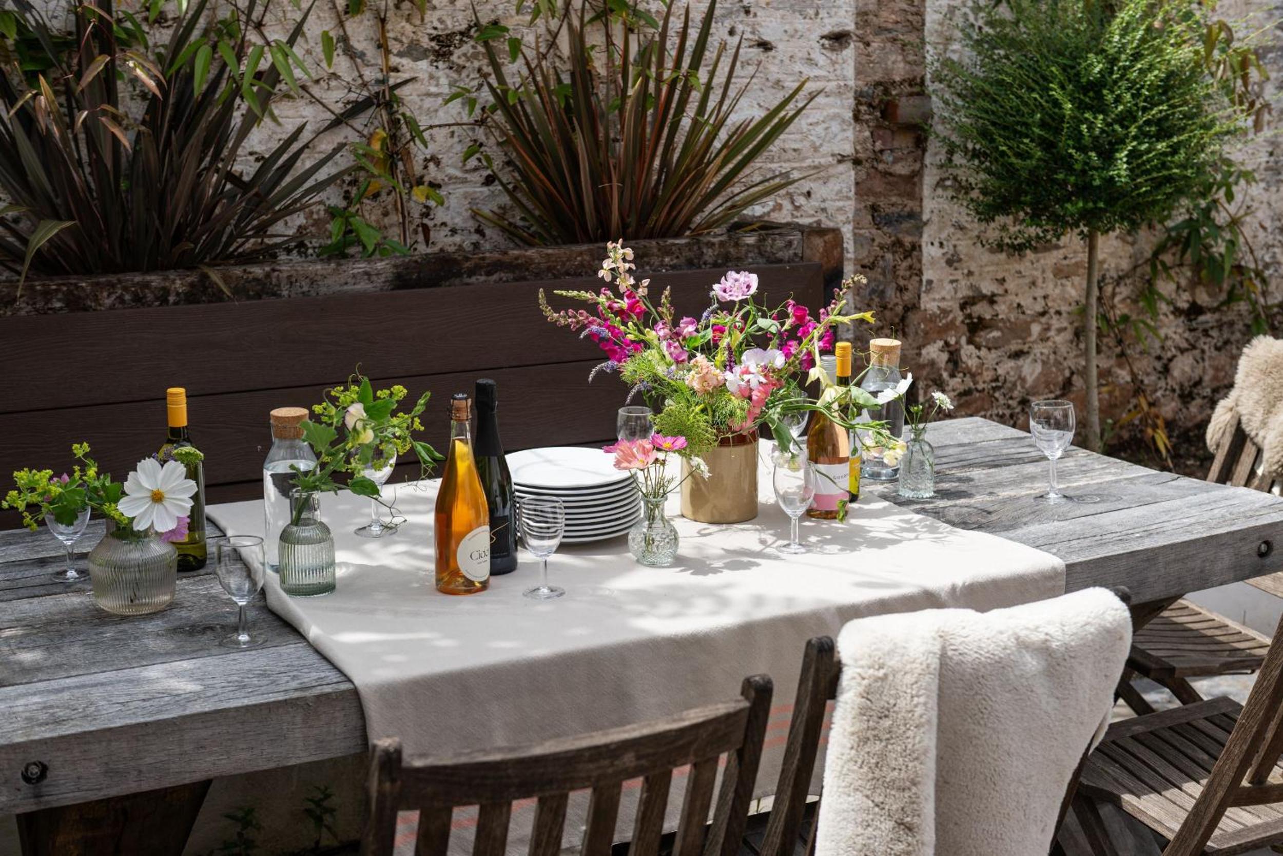 Vineyard House