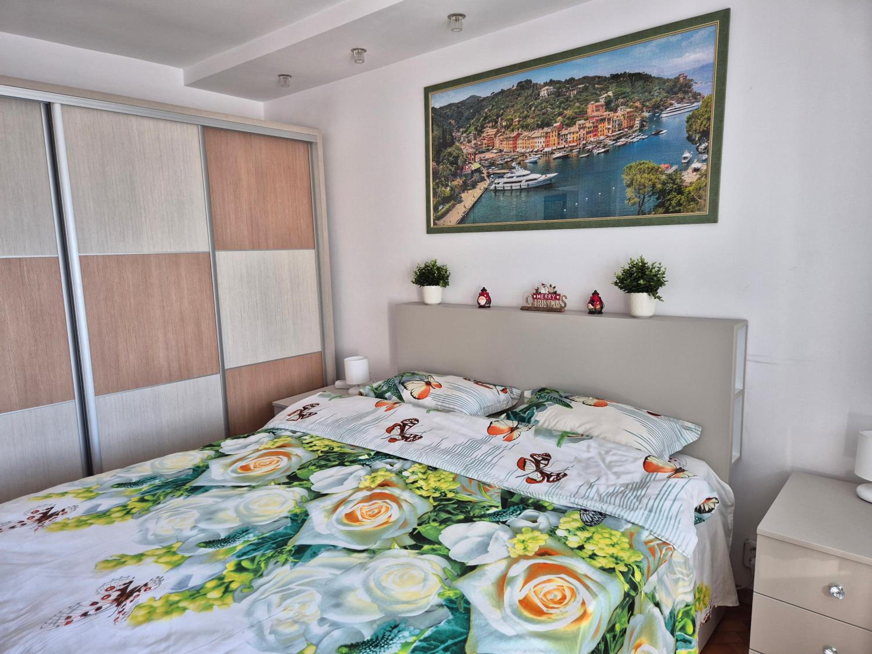 Mika Premium Apartment Oradea - 2 bedrooms, Self Checkin view 2