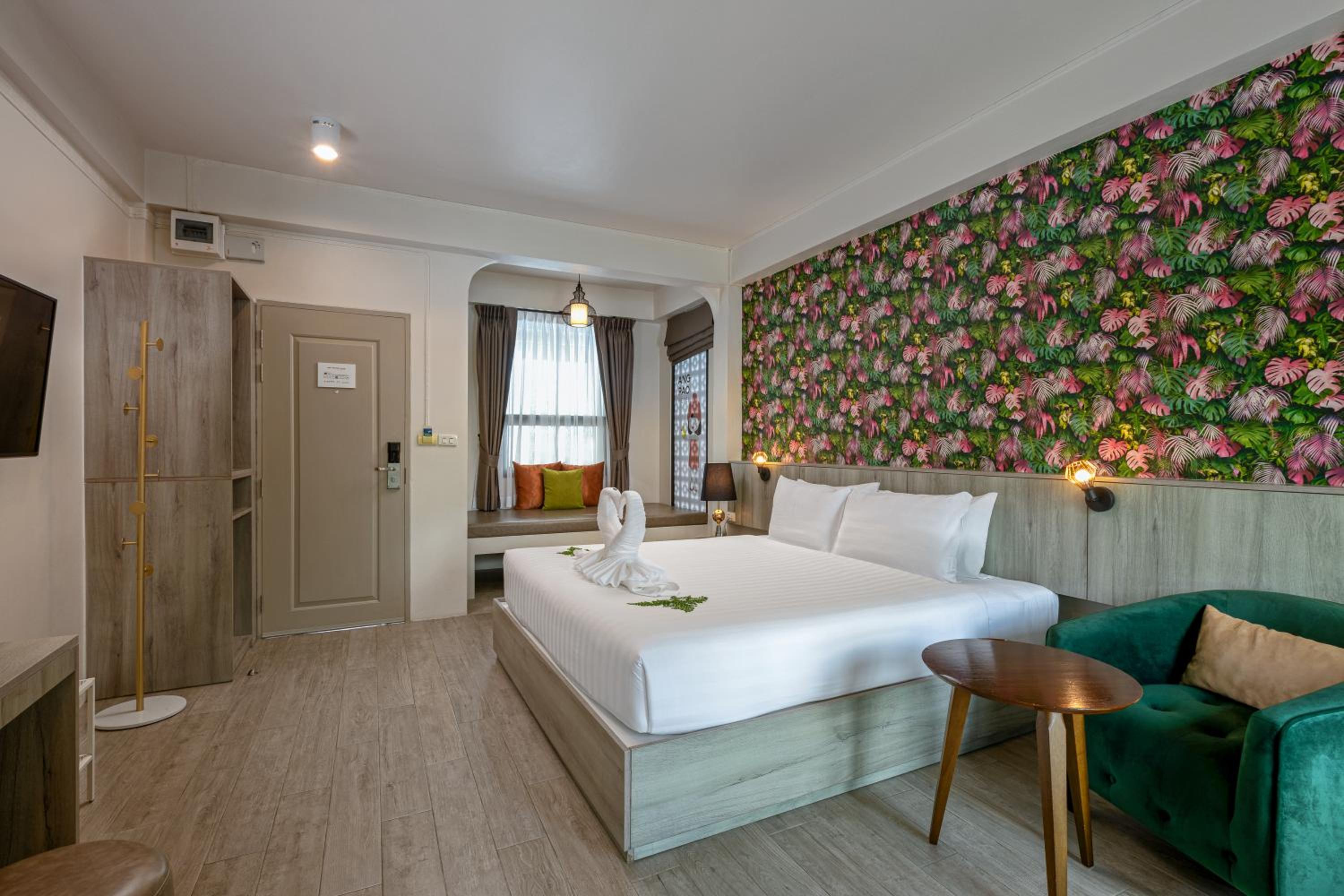 Ang Pao Hotel Phuket