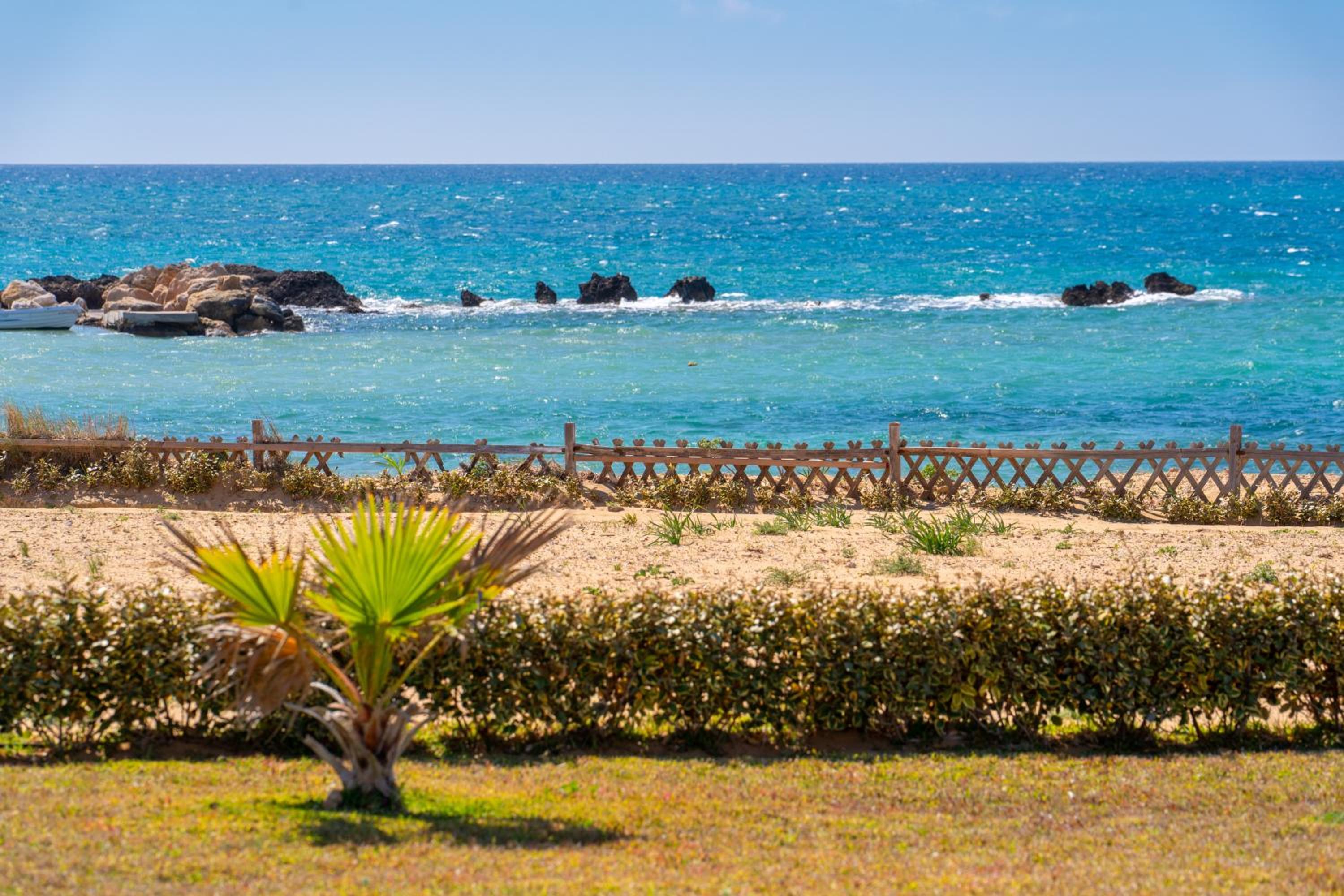 Sandoa Residence