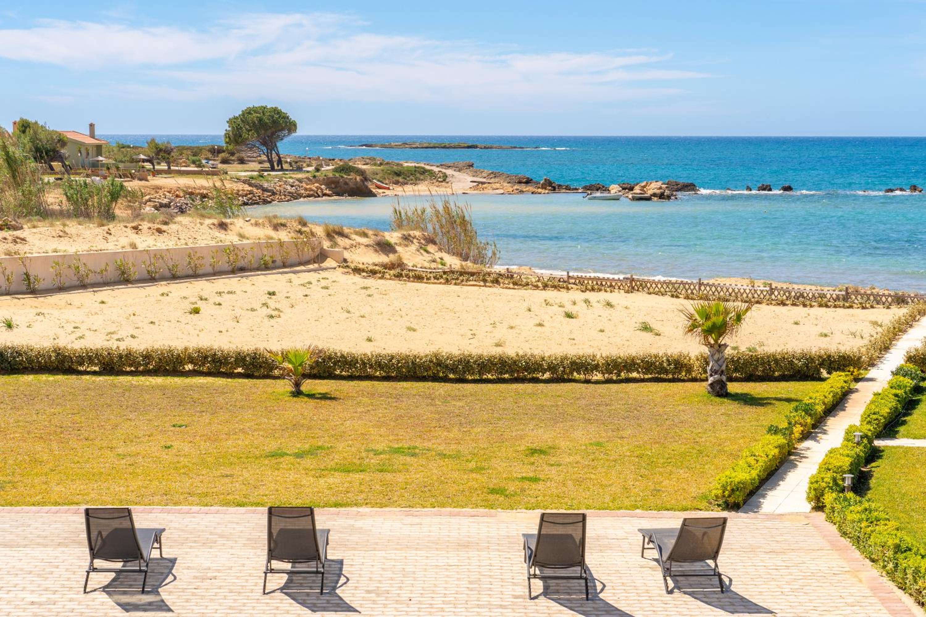 Sandoa Residence