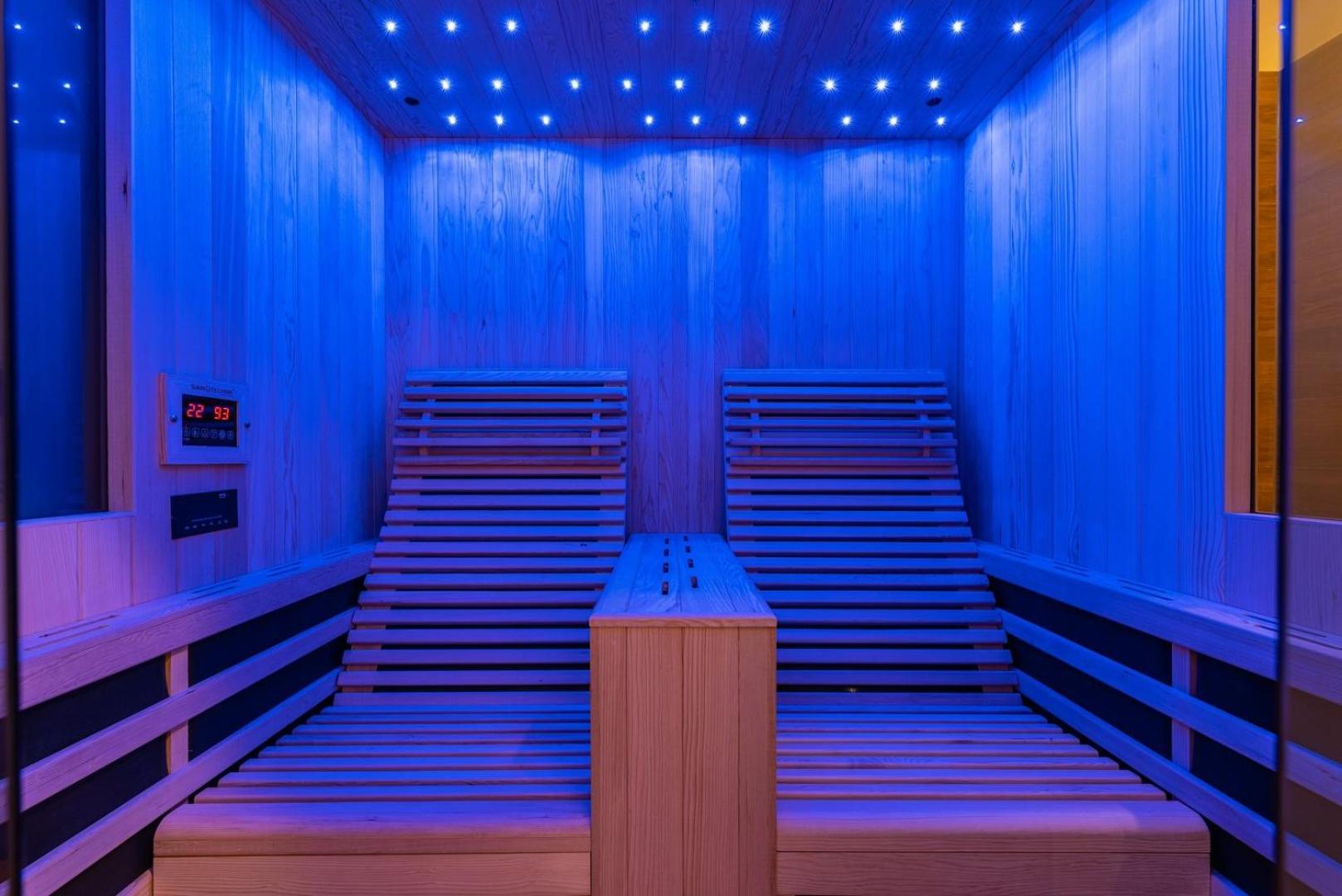 Luxury Villa Spectrum pool 32m2 sauna view 5