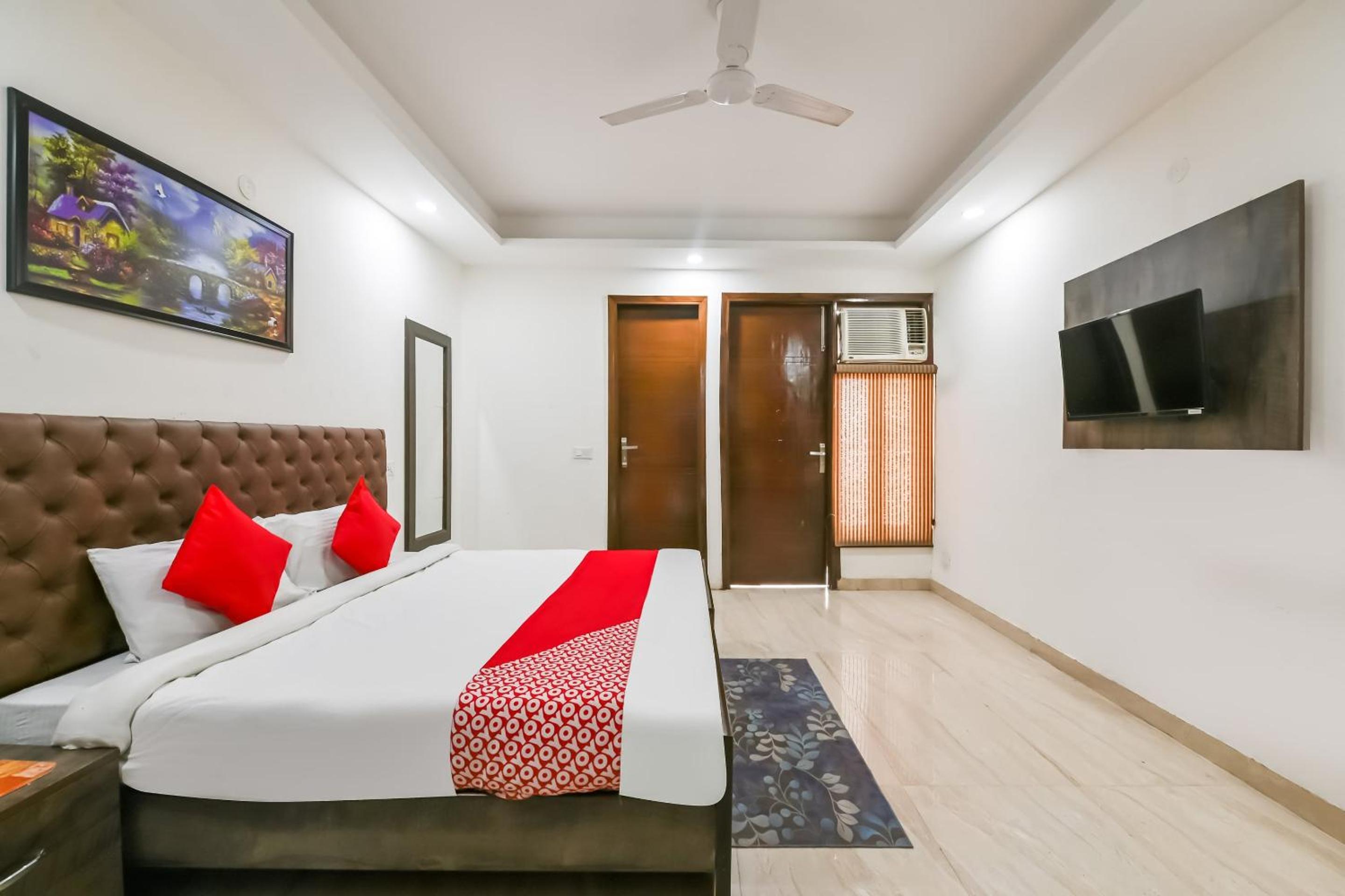 Hotel O Premium Rooms Chhatarpur view 5
