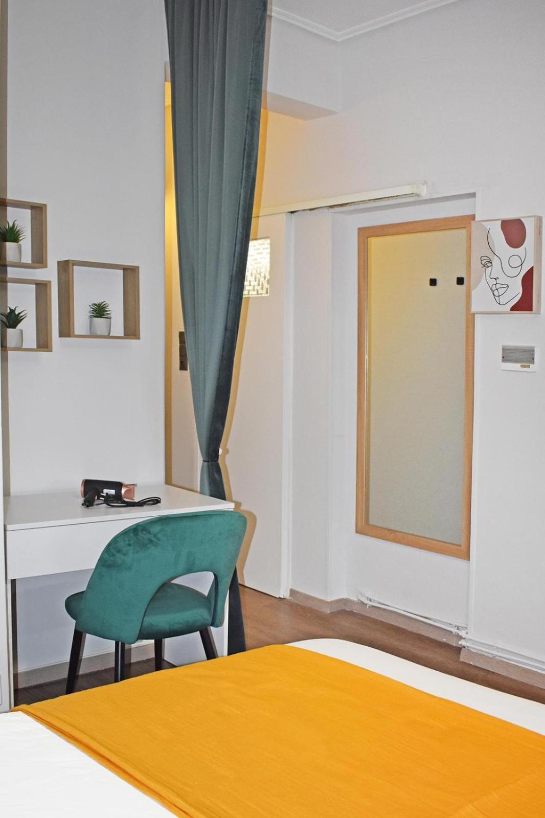 Maya Studio Piraeus en Piraeus — hotel room