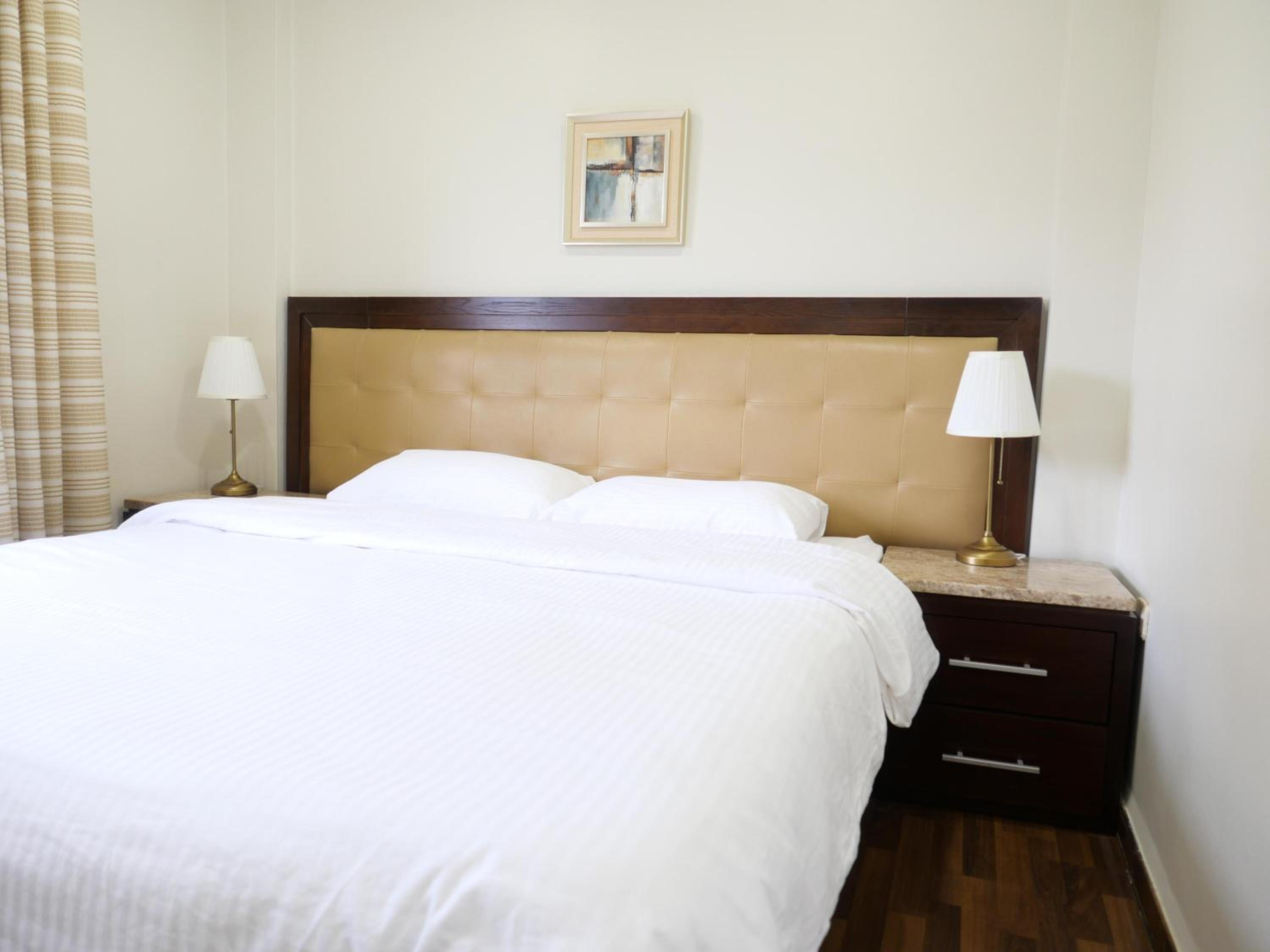 Granada Suites Hotel
