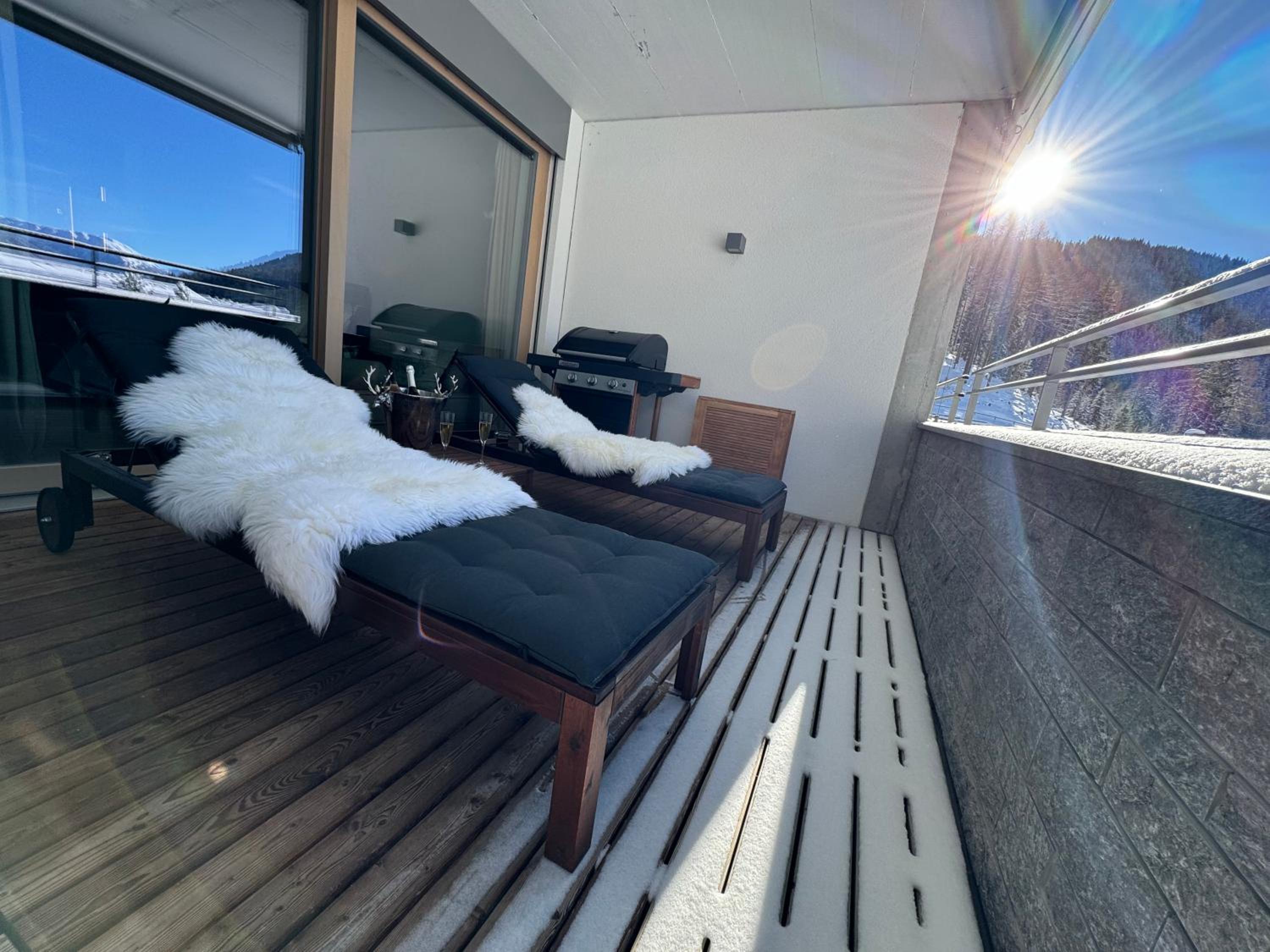 Alpine Luxury Apartment Davos with Spa Access to 5 Star Hotel