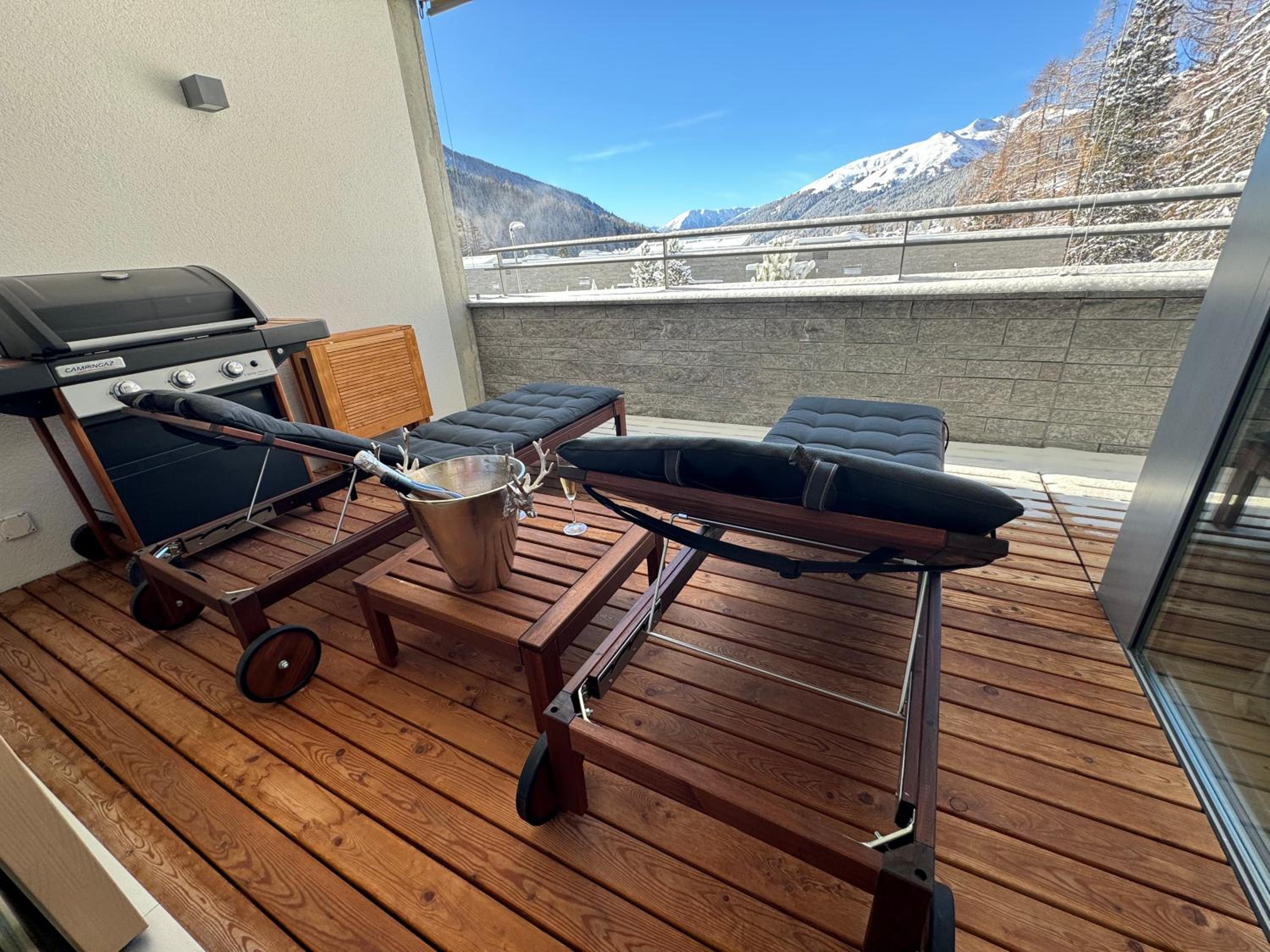 Alpine Luxury Apartment Davos with Spa Access to 5 Star Hotel