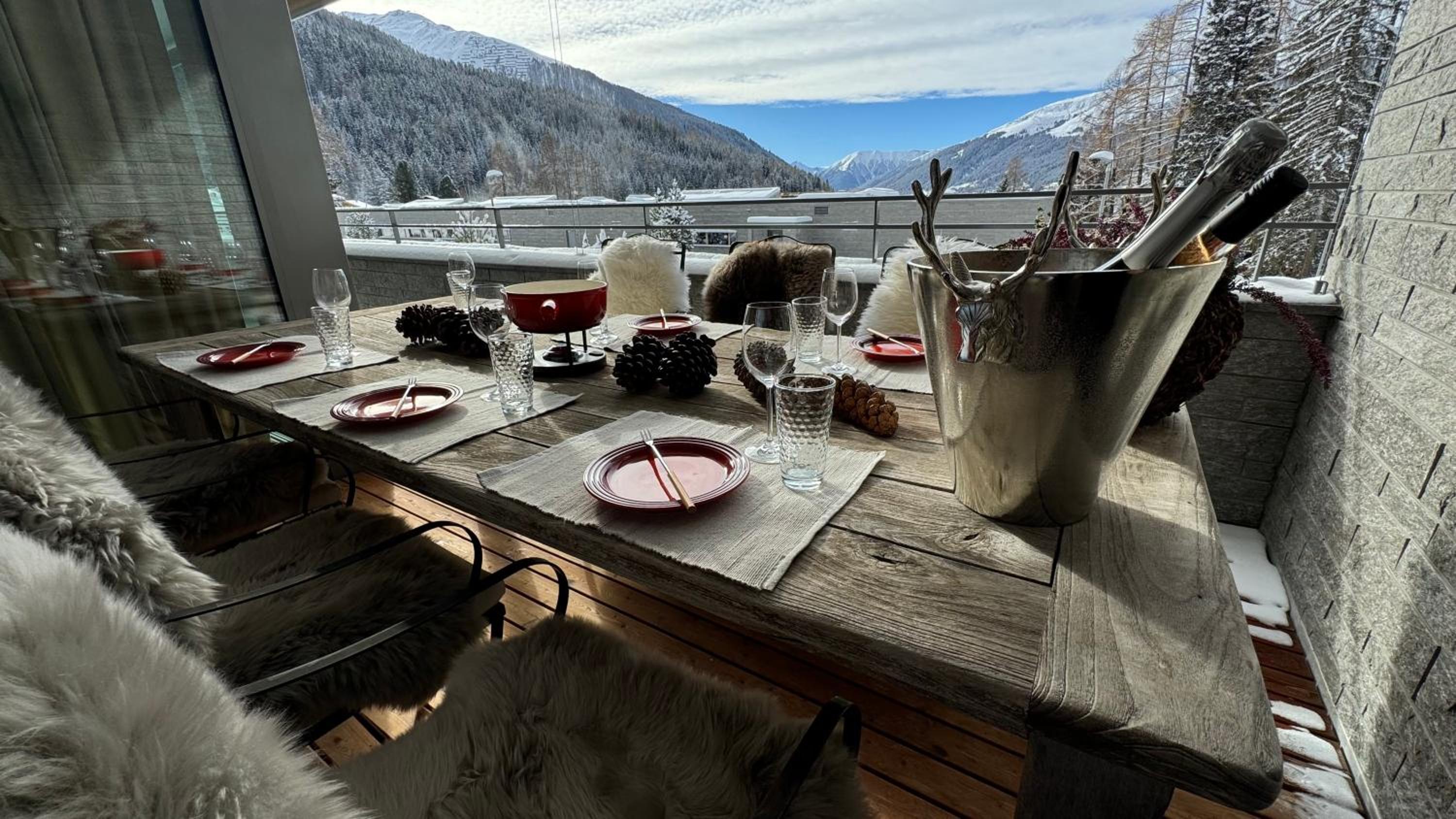 Alpine Luxury Apartment Davos with Spa Access to 5 Star Hotel