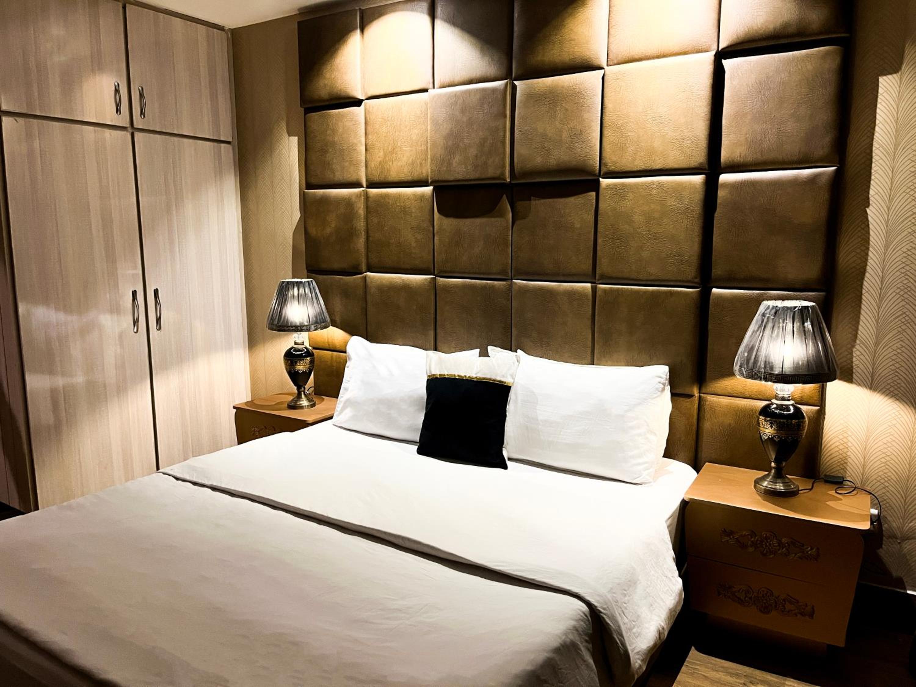 The Residence - Luxury Hotel Apartments