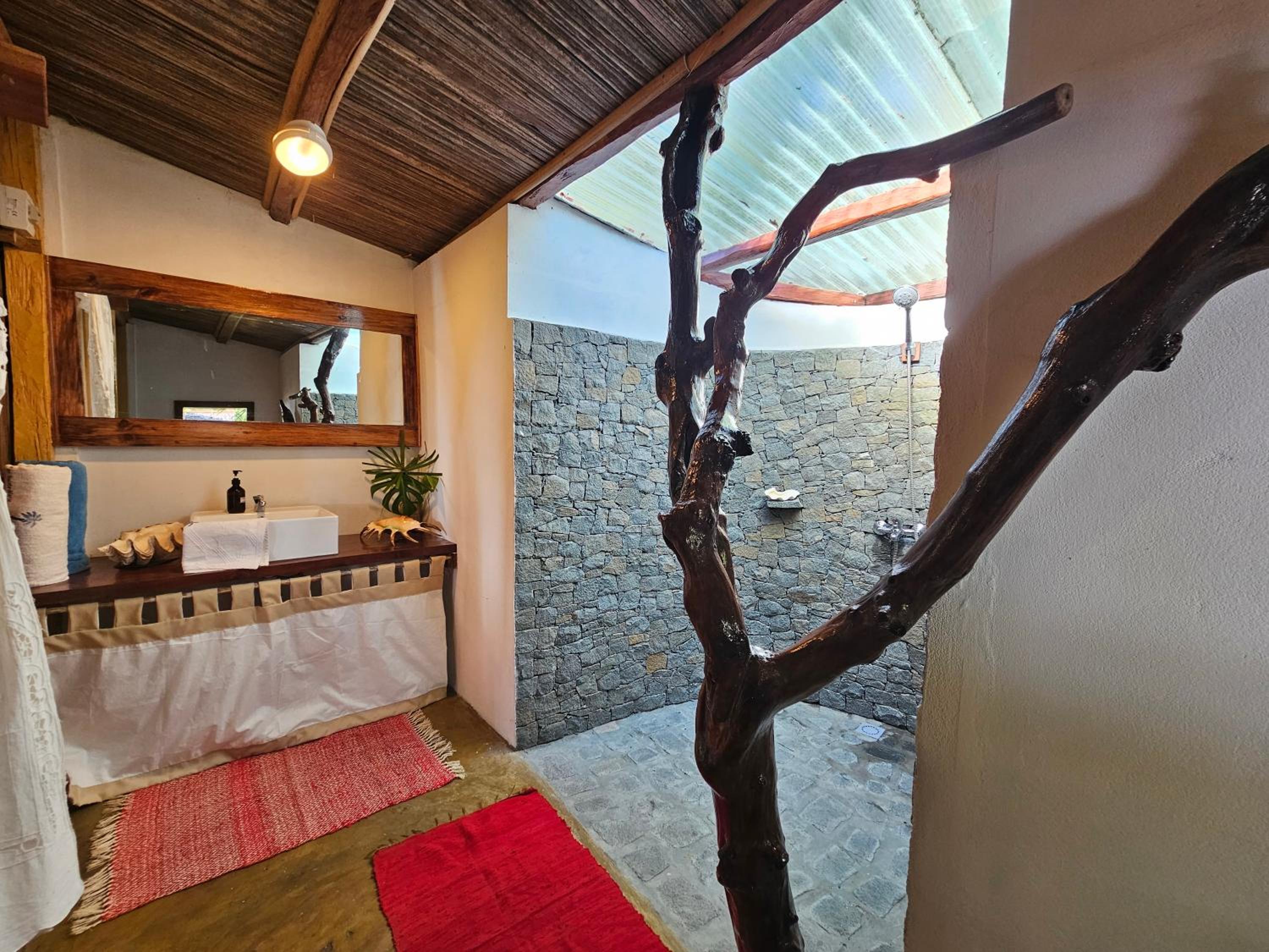 KINTANA LODGE view 4