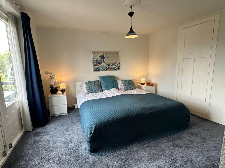 Charming villa,central location,train and bus nearby view 2