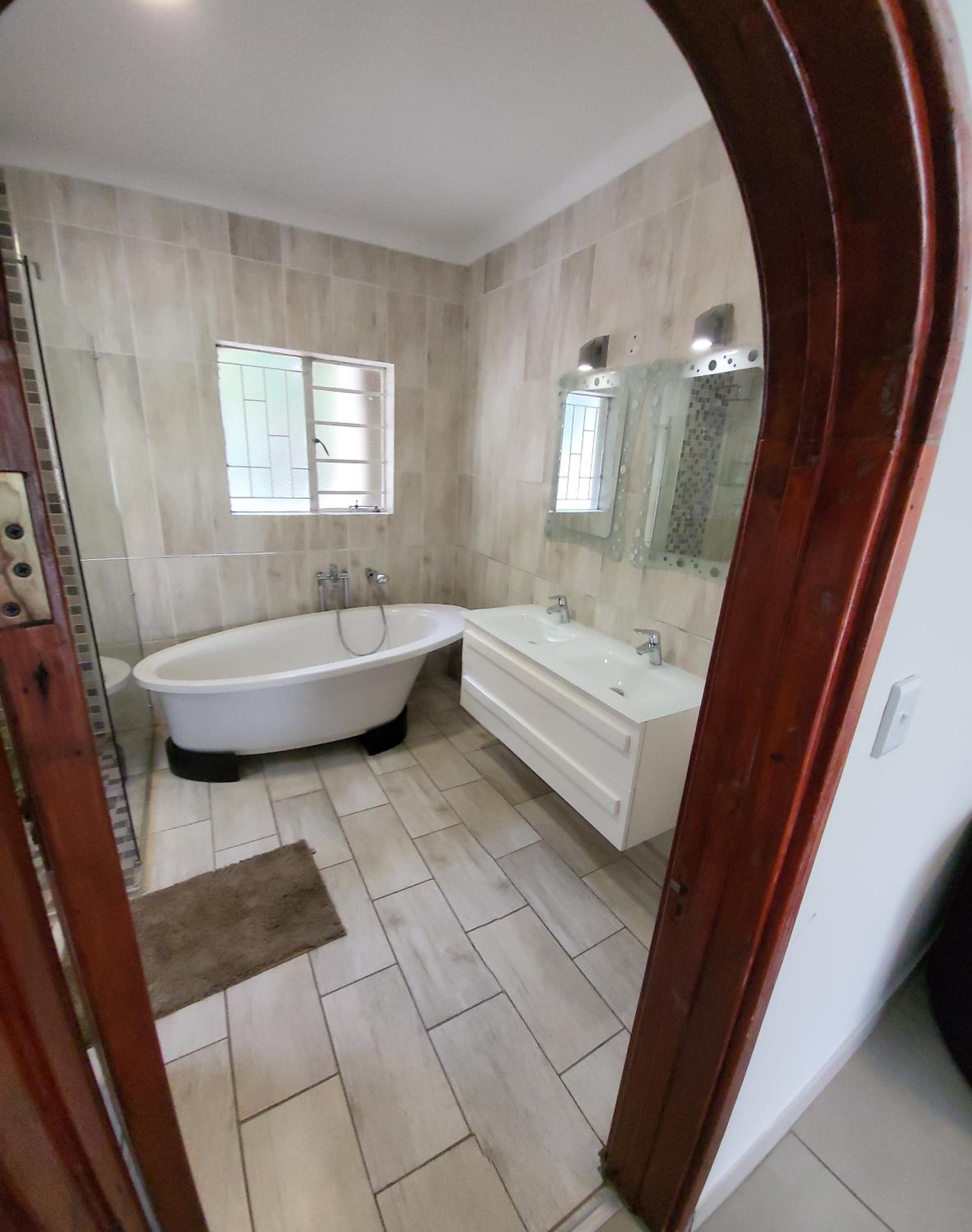 honeymoon suite