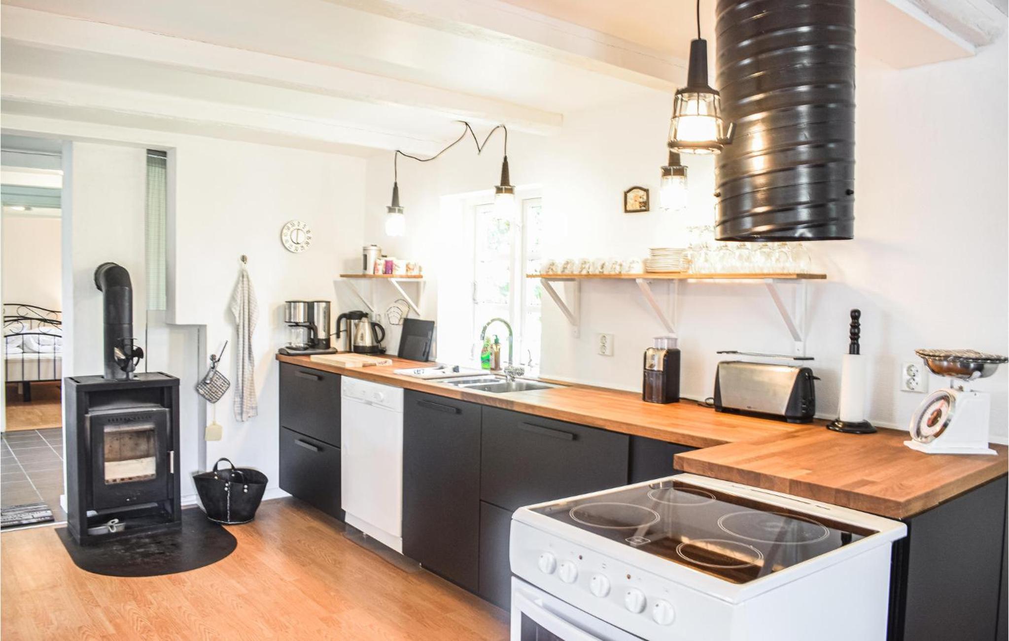 5 Bedroom Lovely Home In Tving view 5