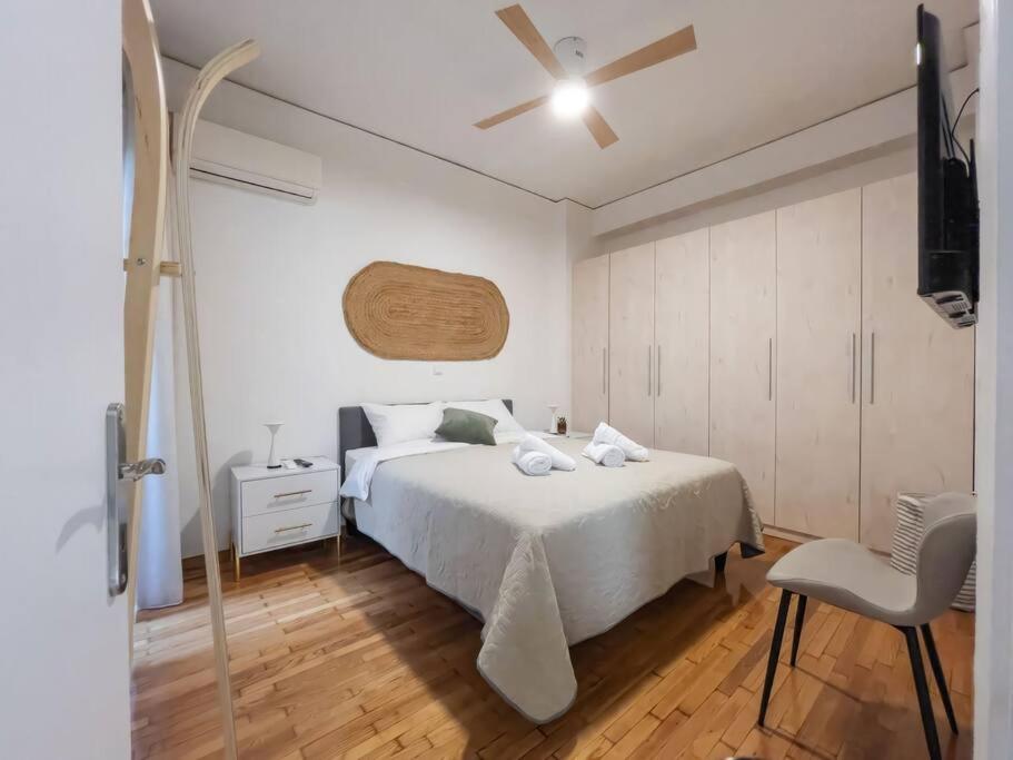 Vibrant 2BR in Koukaki photo 5