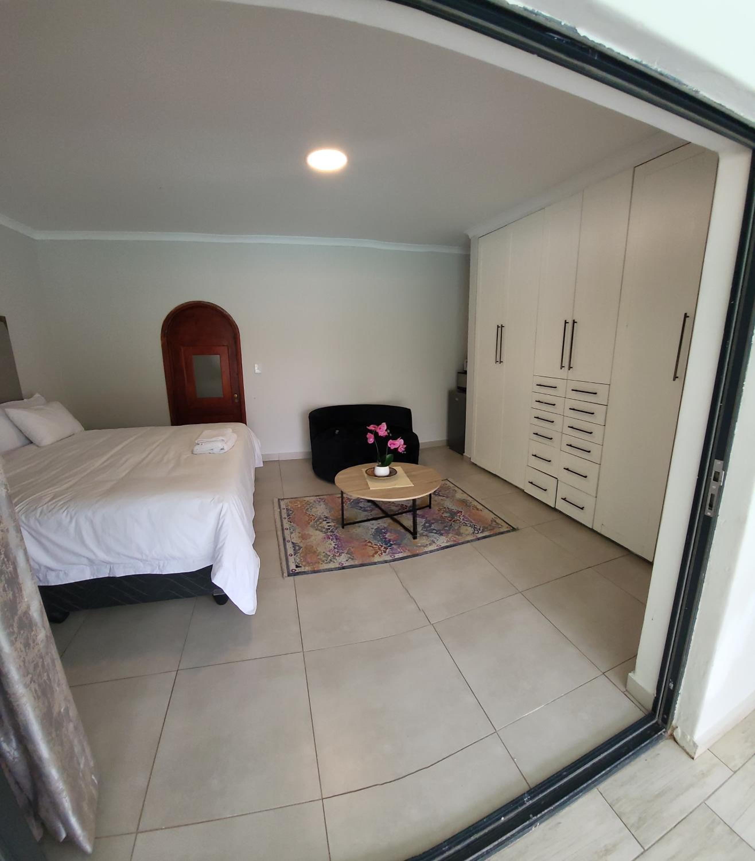 honeymoon suite