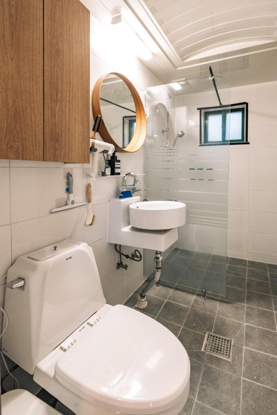 bathroom
