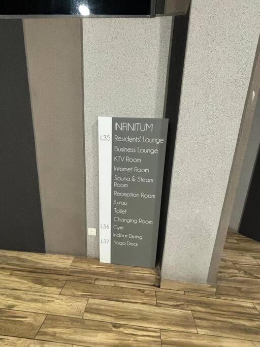 Premium&Cozy Studio small cinema KLCC InfinityPool