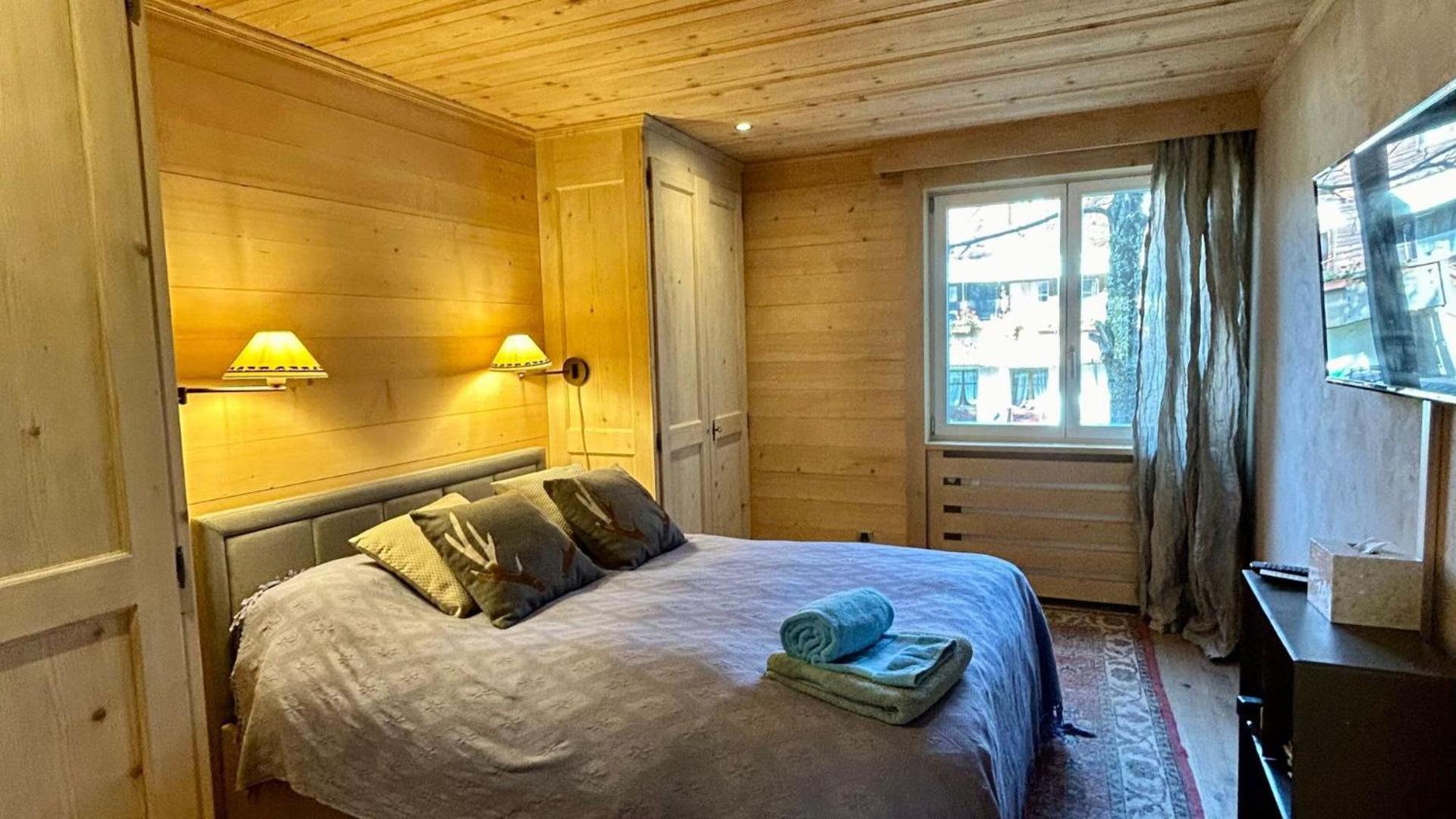 Gstaad Luxurious flat with terrace stunning views