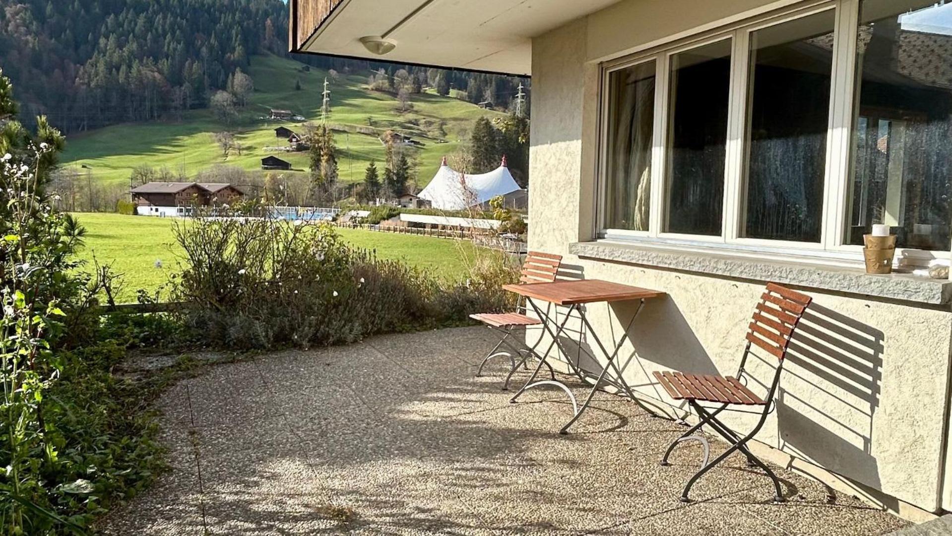 Gstaad Luxurious flat with terrace stunning views