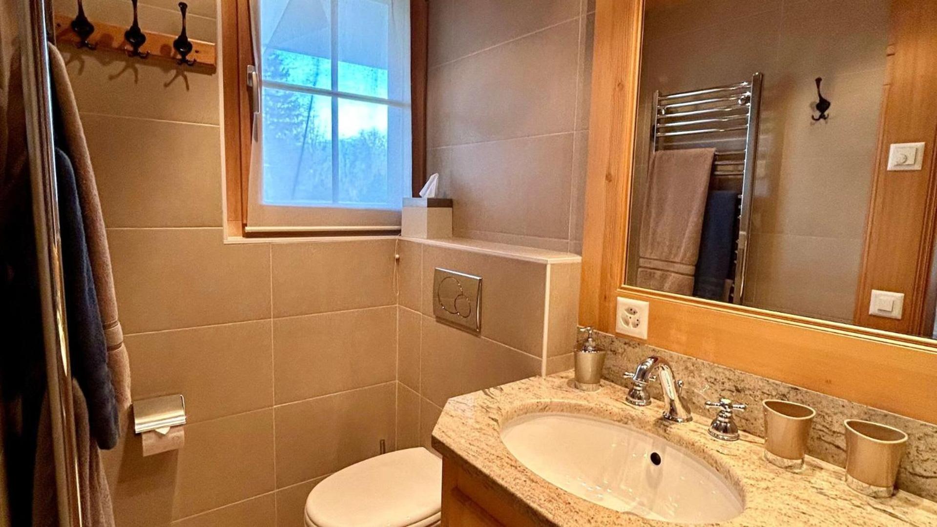 Luxurious Flat with Jacuzzi Sauna