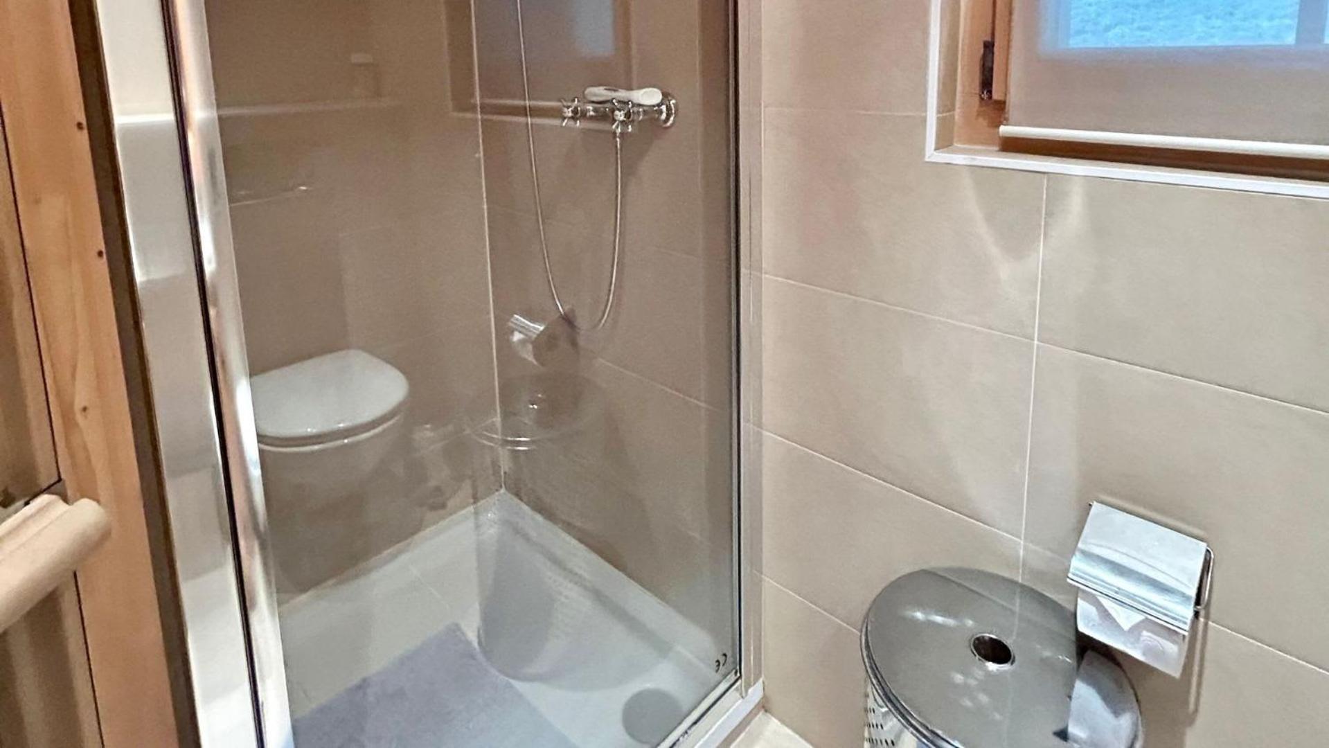 Luxurious Flat with Jacuzzi Sauna