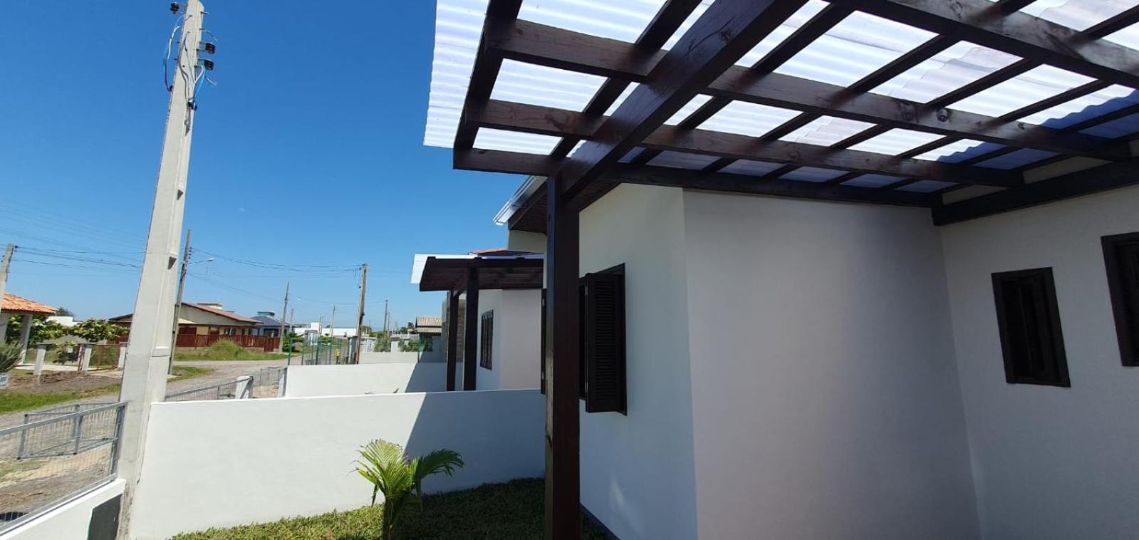 Casa 70mt2 Mobiliada Centro Gaivota 400mt do Mar Wifi TV Smart