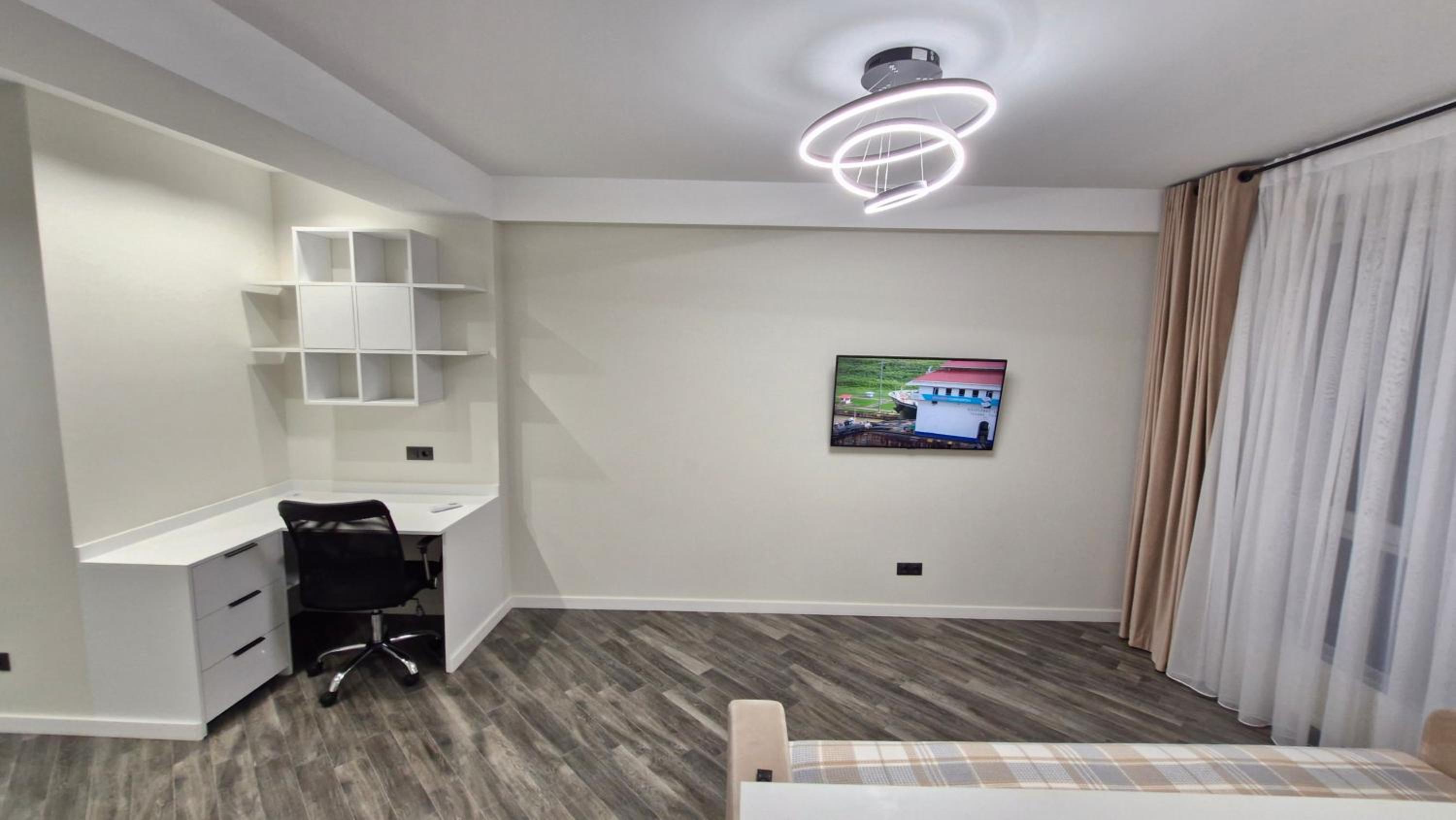 AIRPORT HOTEL&APARTMENT&parking