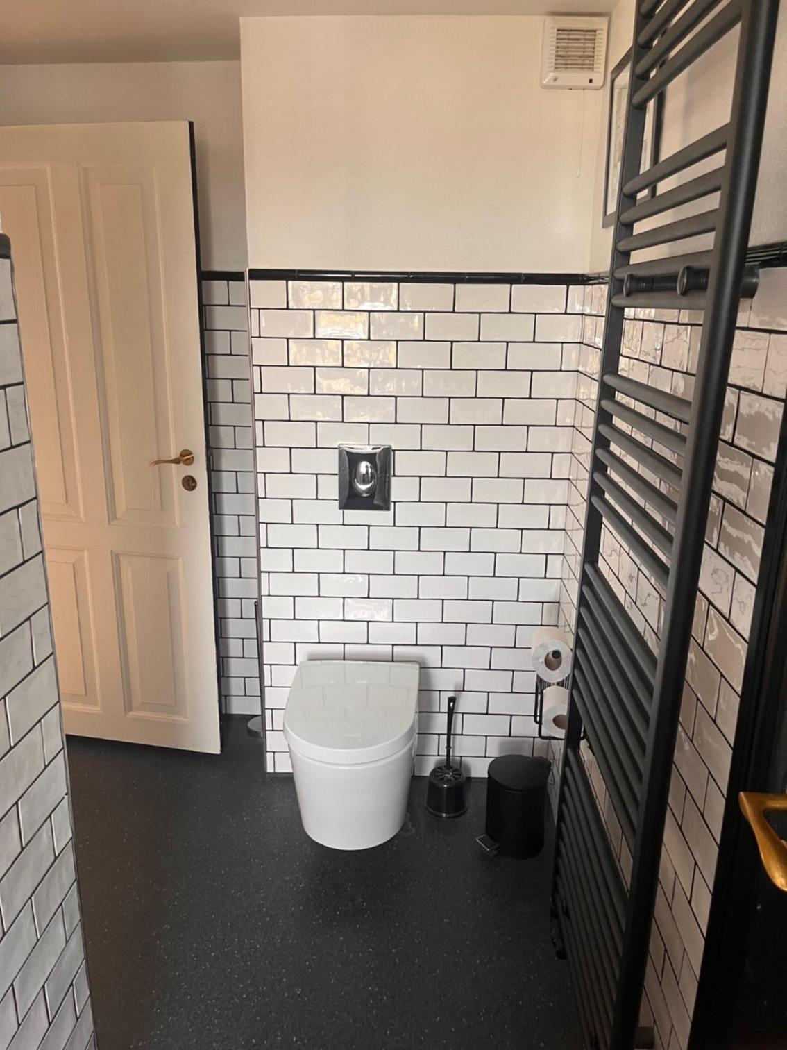Townhouse with Garden and Free Parking