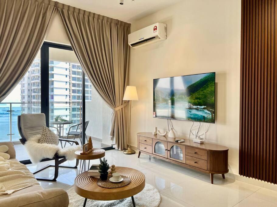Country Garden Danga Bay Bay Point by R9 HomeStay