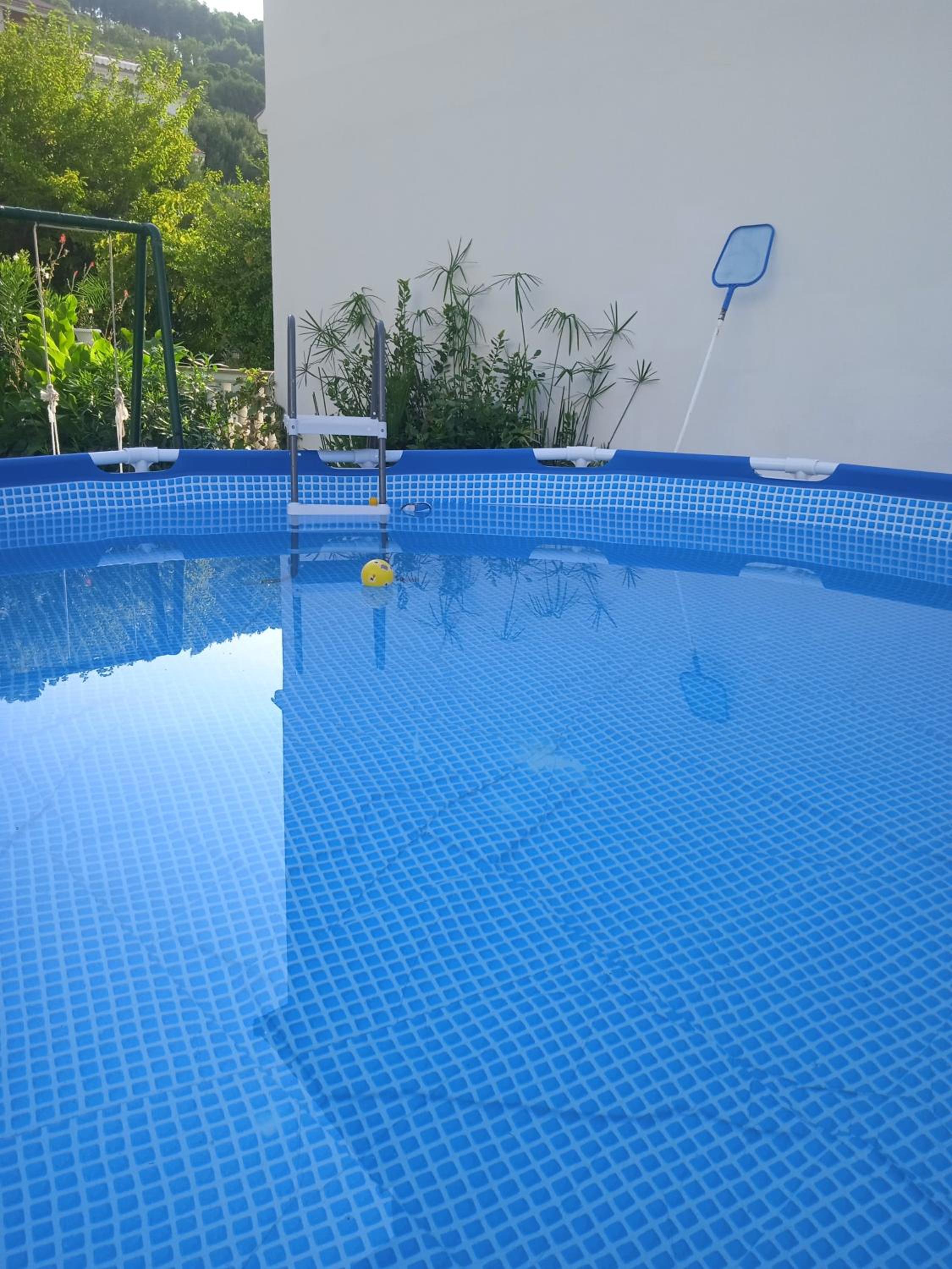 Tina- Balkonen Wohnung mit Pool,Parking,Garten,Grill,Terrassen view 3