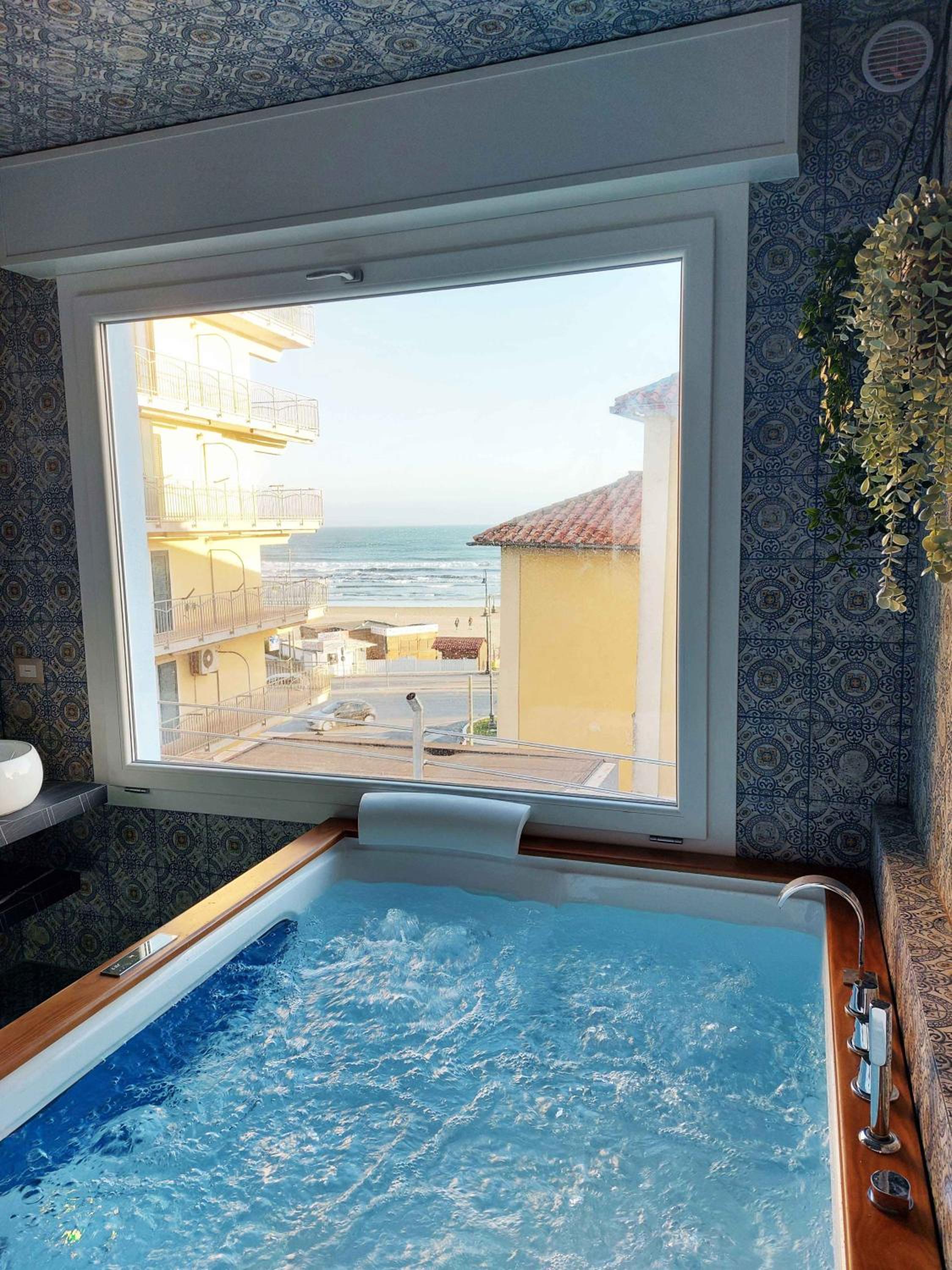 Sweet Home & Wellness Luxury Apartment photo 2