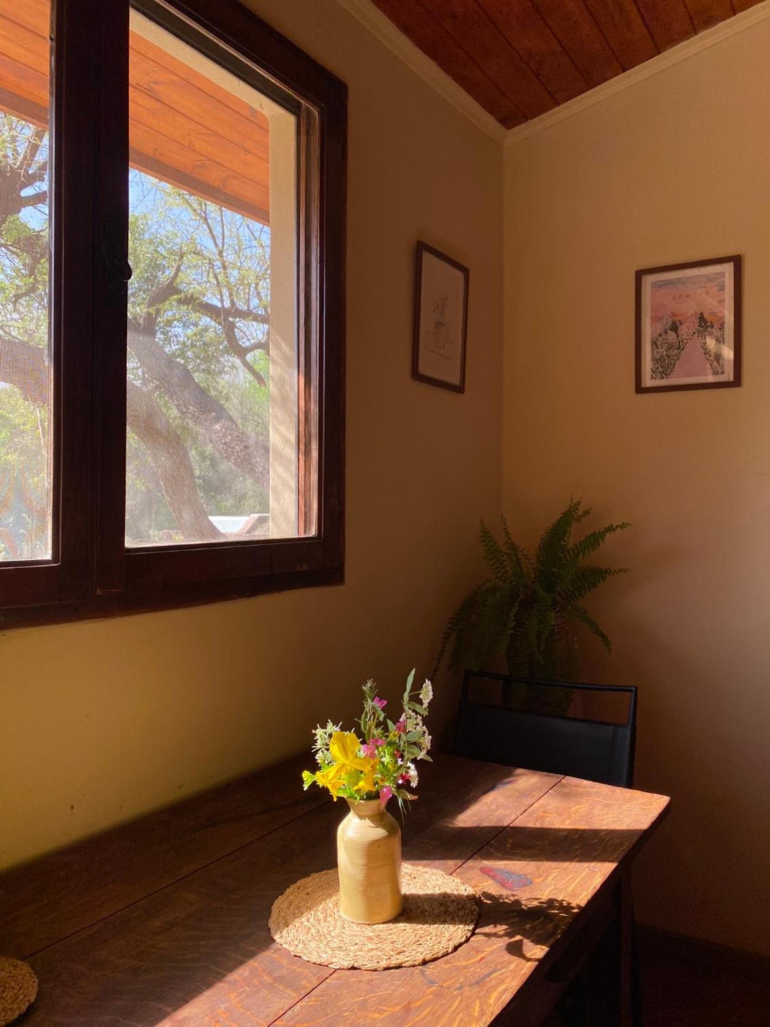 Casa de piedra con jardin y pileta - privada