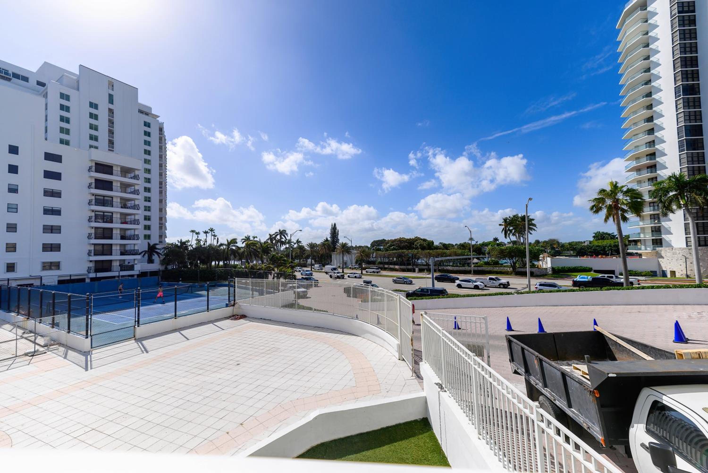 SeaStays-Miami Beach Apartments