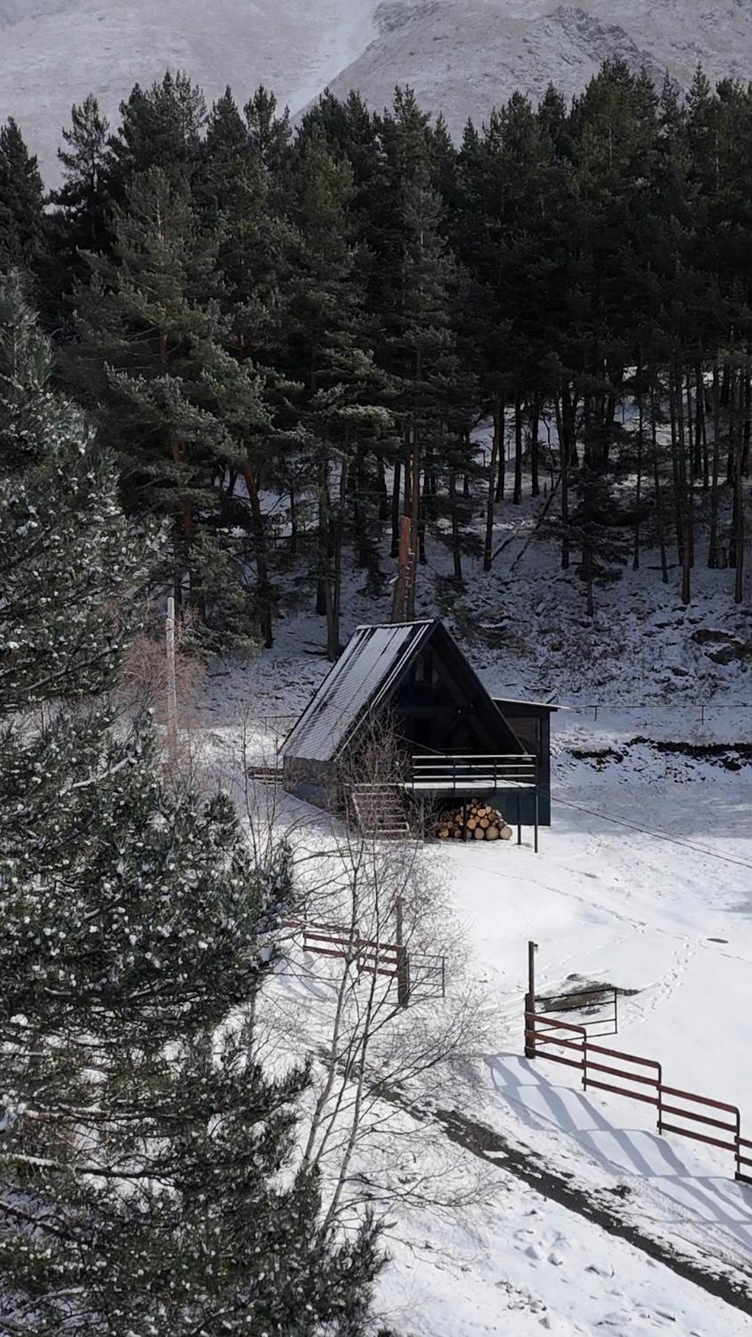 Mountain Waltz by Elia Glamping