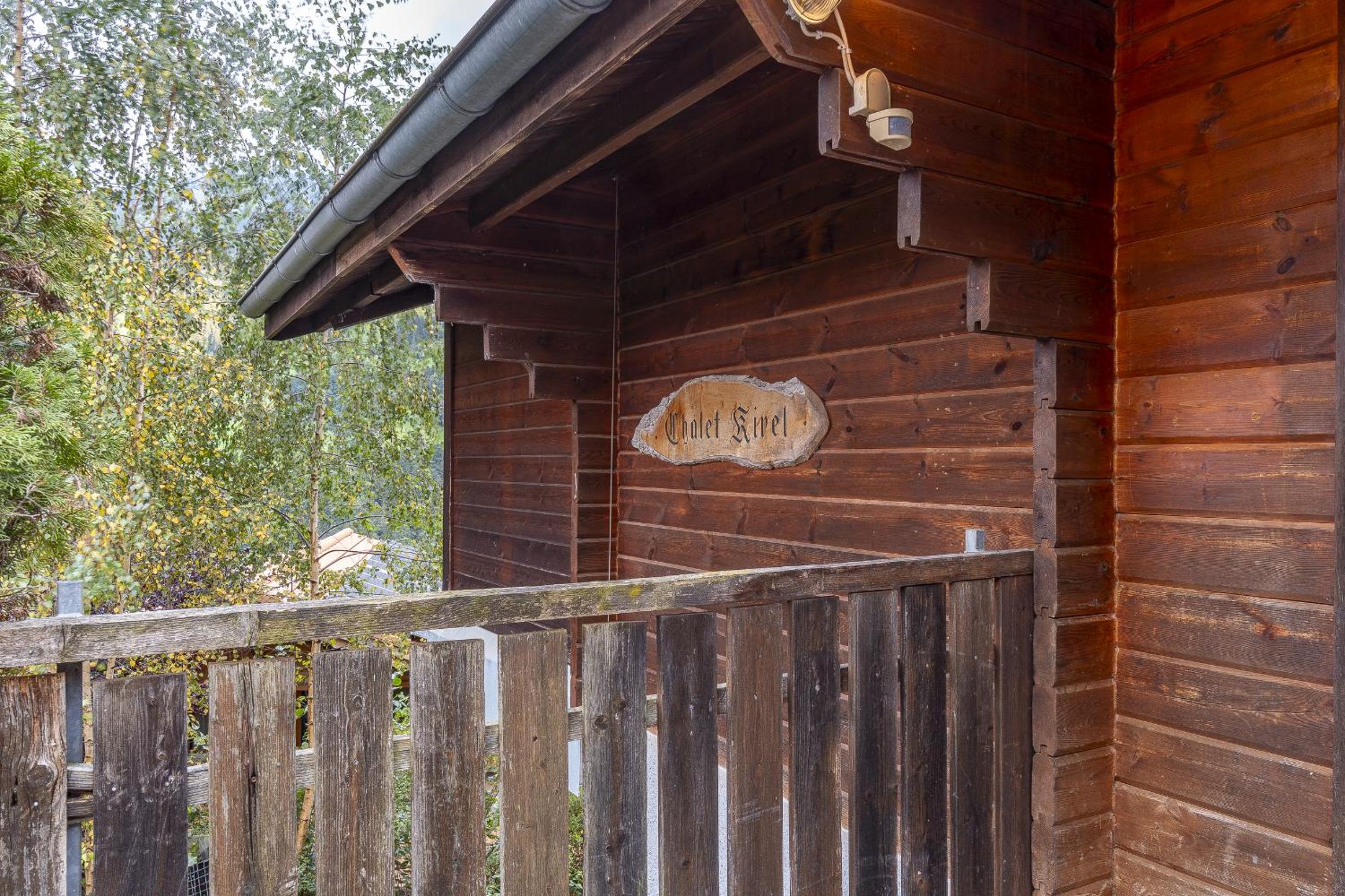 Chalet In The Nature Park With Fireplace Bbq
