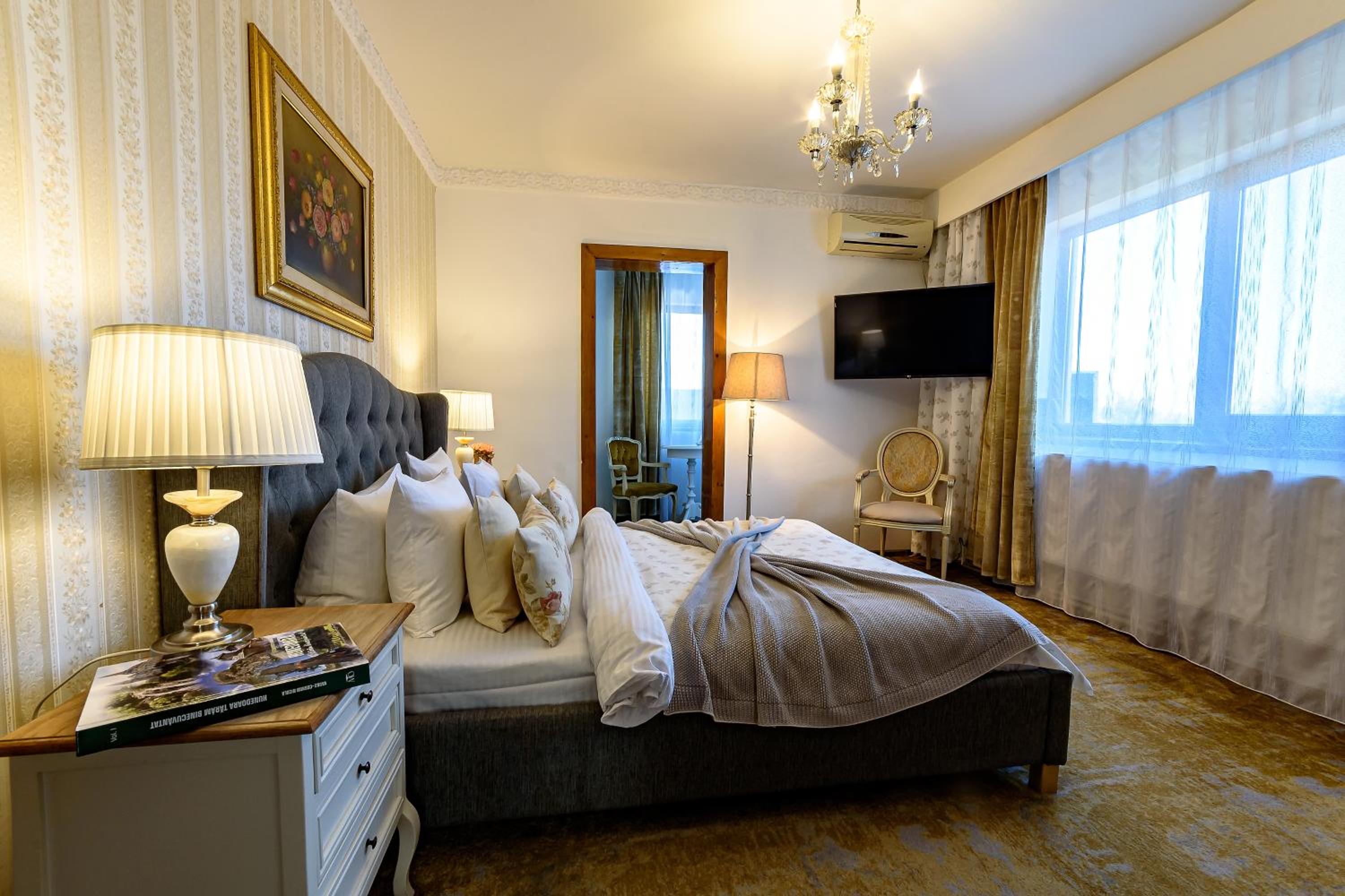 Vila SaraDa Boutique