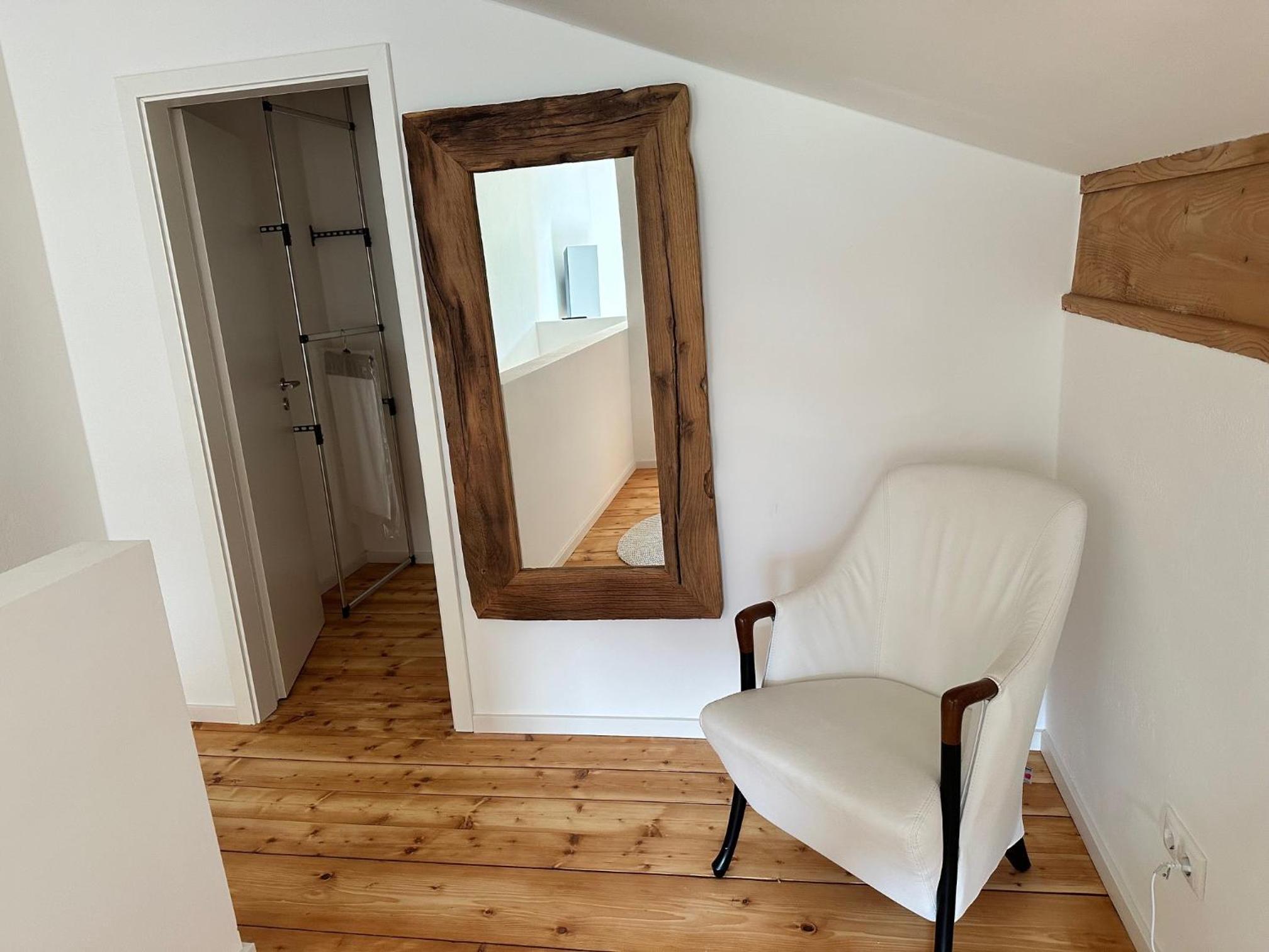 Waller Suite